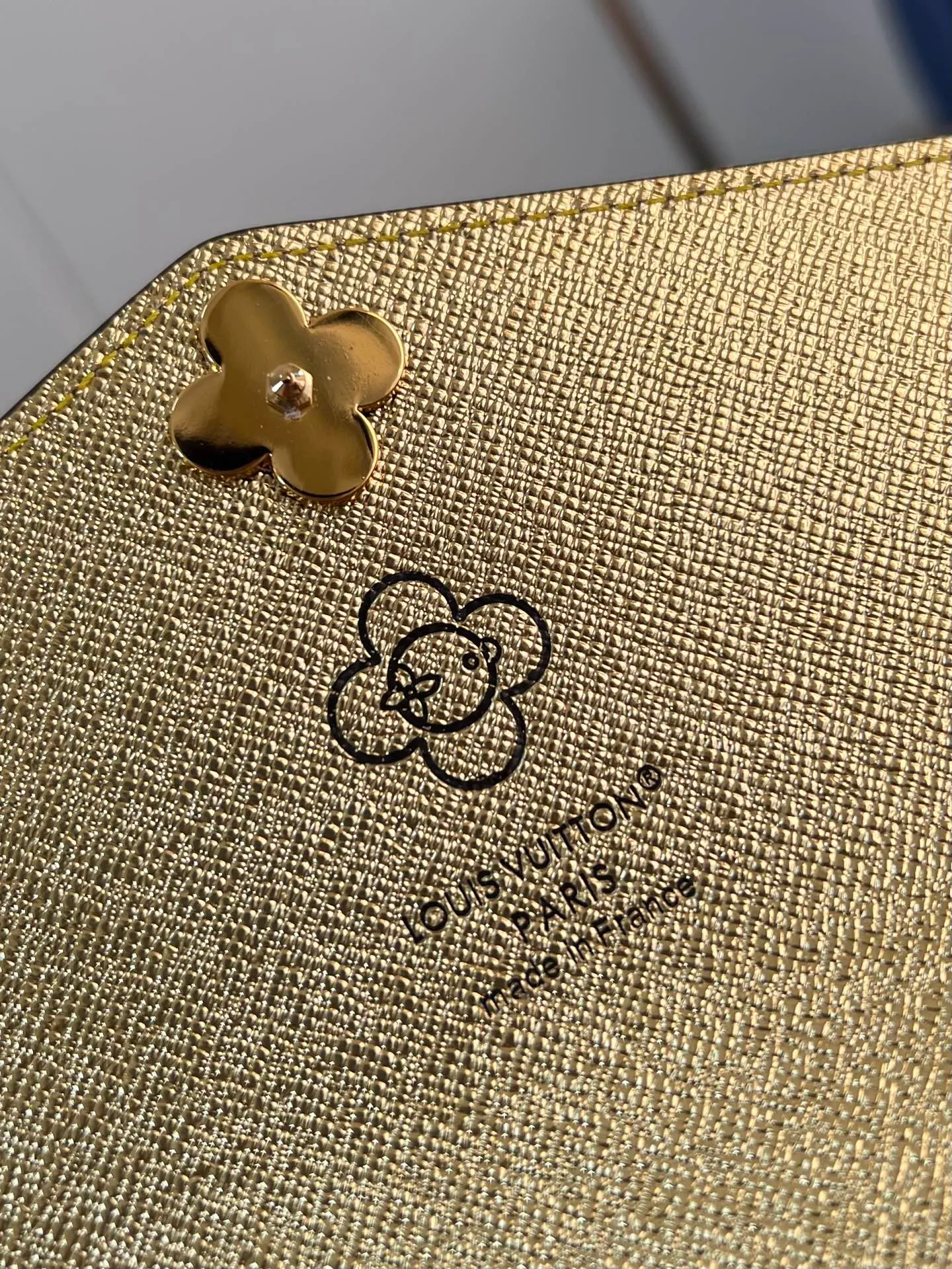 Кошельки Louis Vuitton 1327870