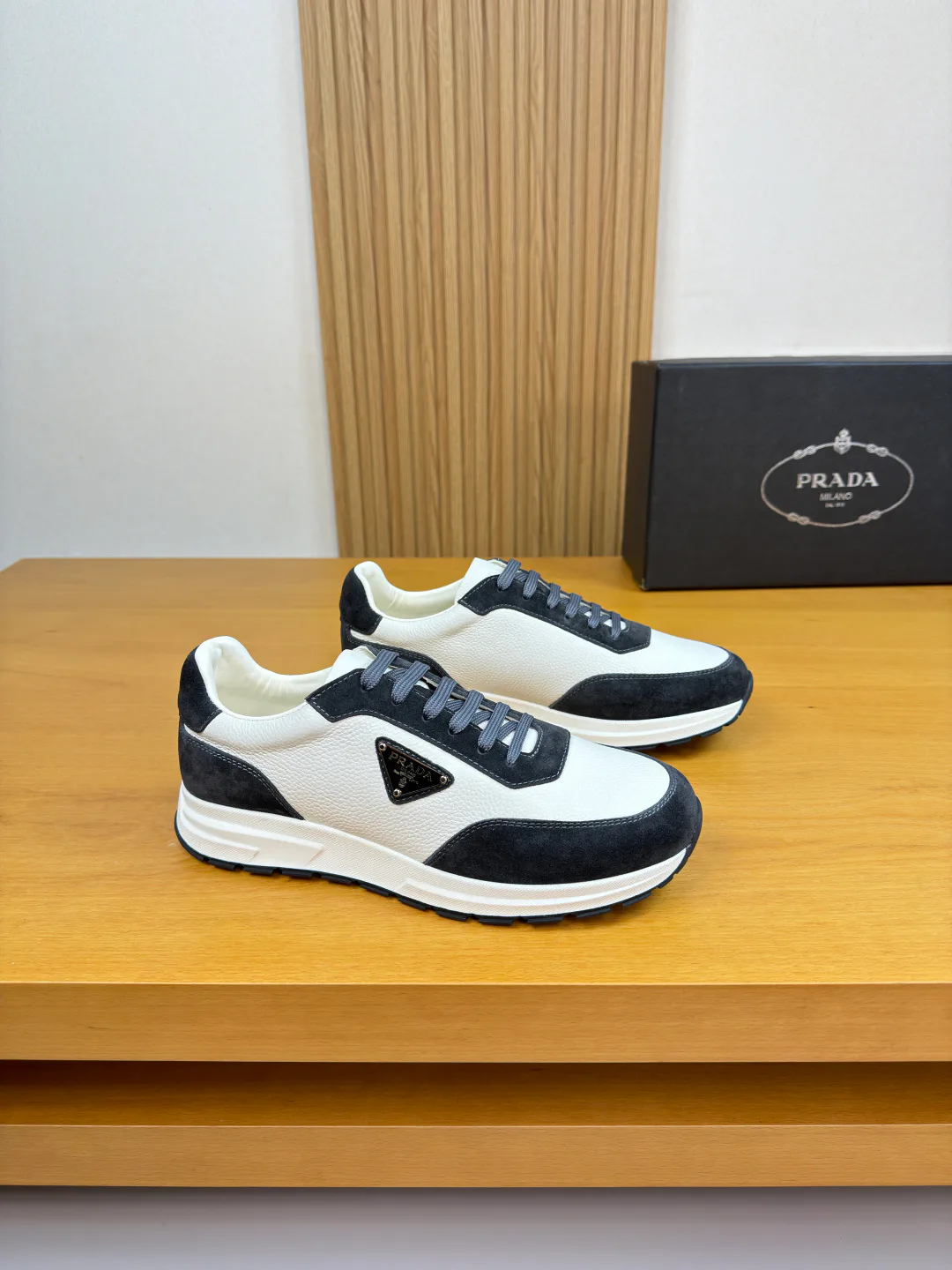 Кроссовки Мужские Prada 2389708