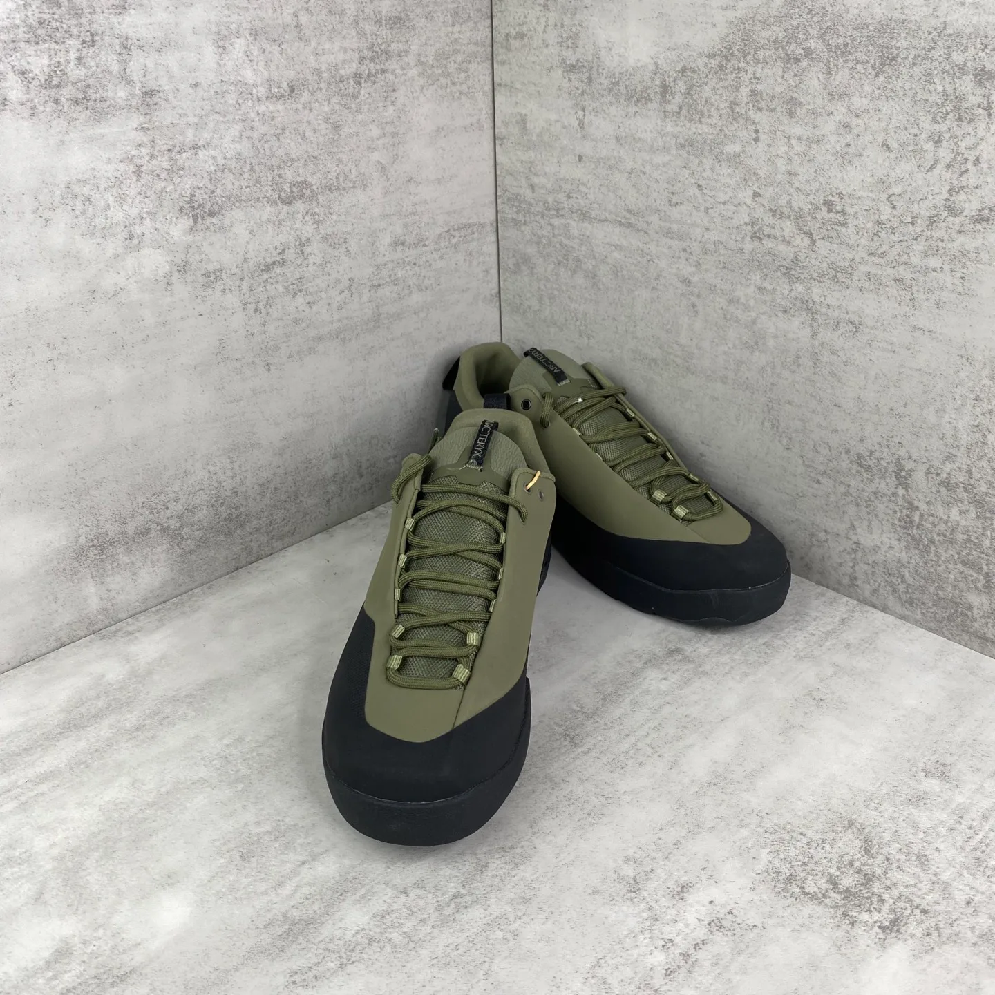 Кроссовки Мужские Arcteryx 17819885
