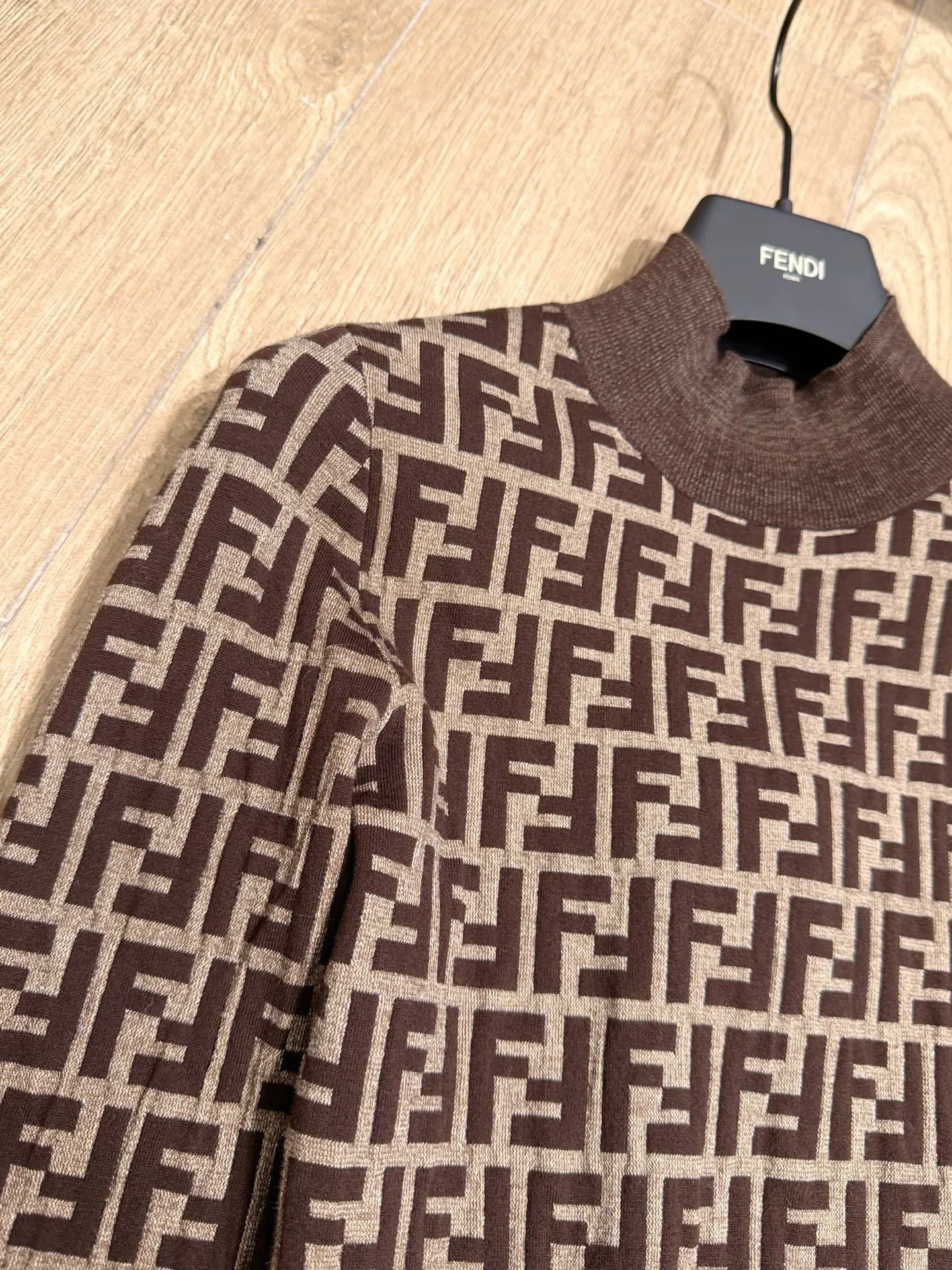Джемперы И Свитеры Женские Fendi 13350325