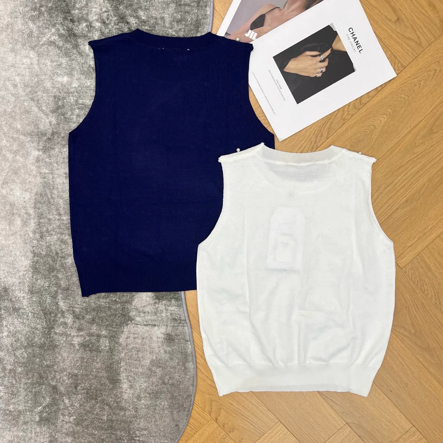 Жилеты Женские Chanel 11586511