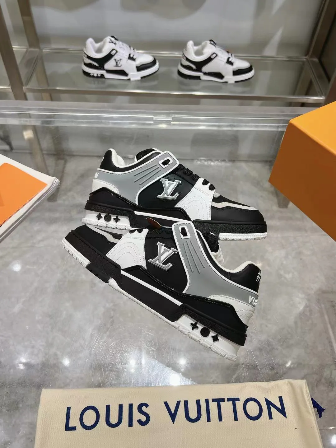 Кроссовки Женские Balenciaga 20892