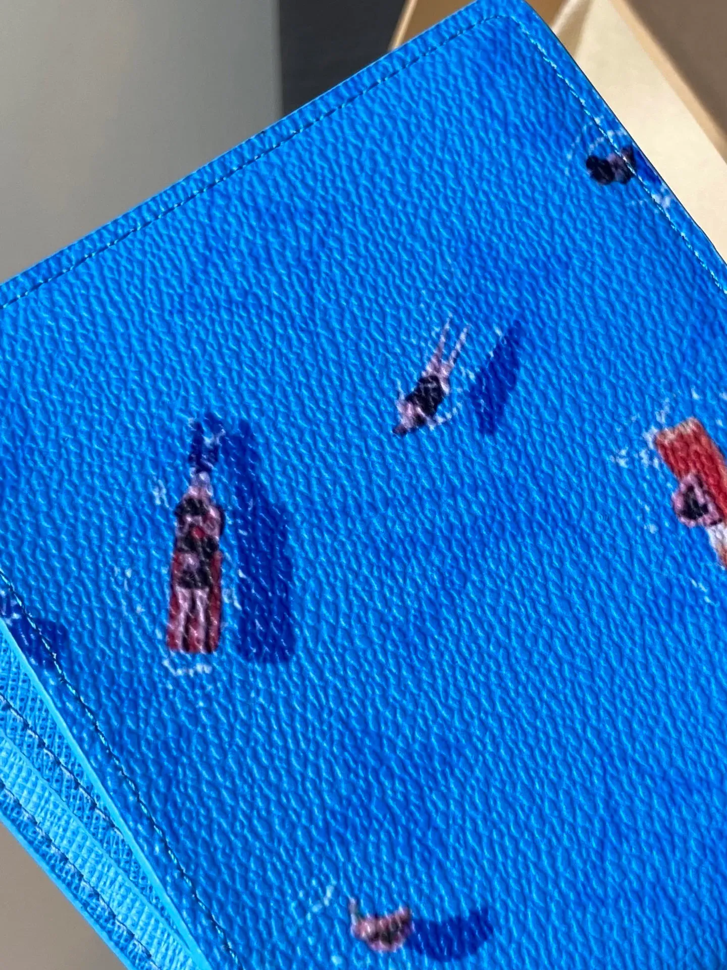 Кошельки Louis Vuitton 84002