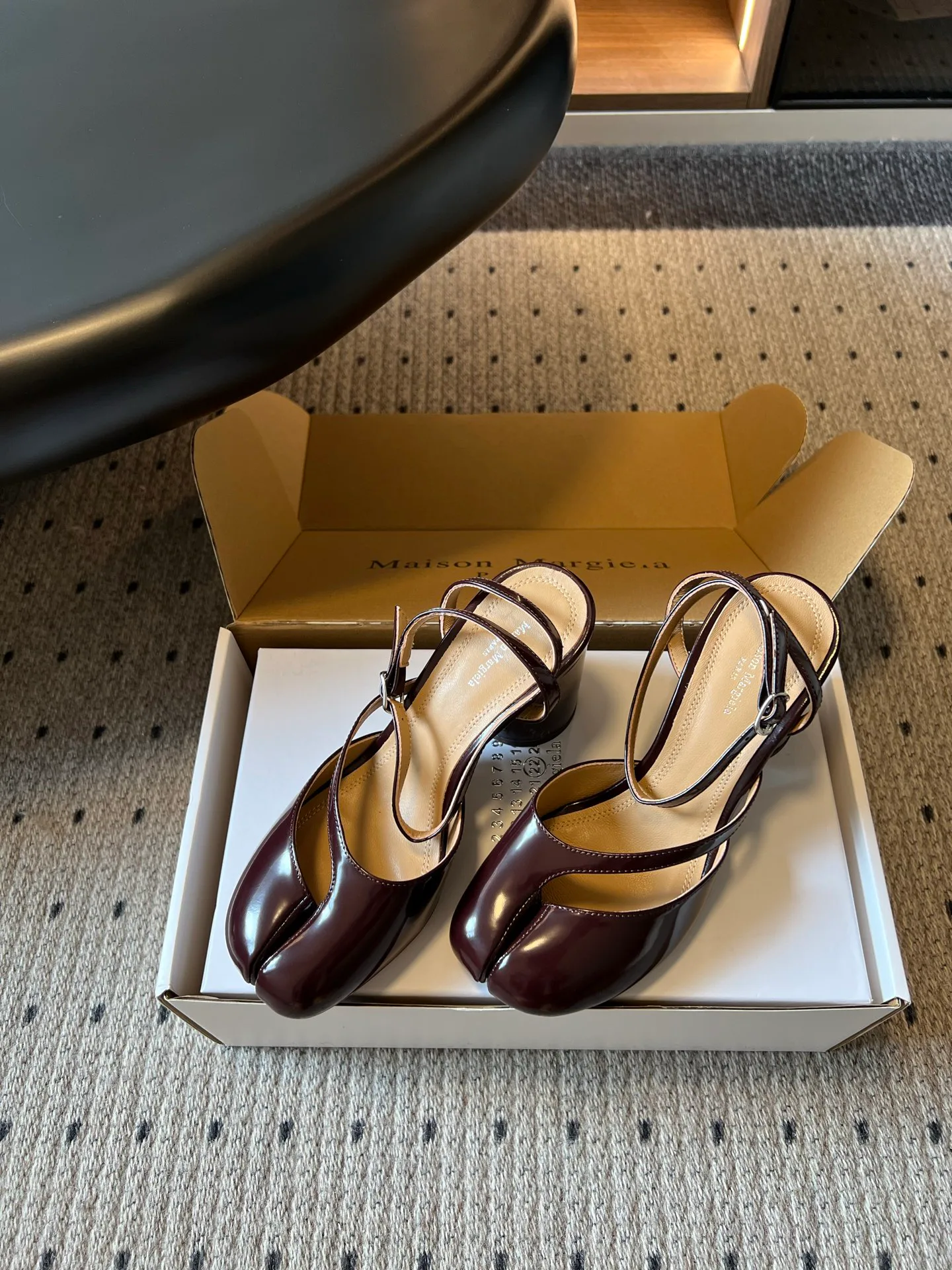 Босоножки Женские Maison Margiela 17686641