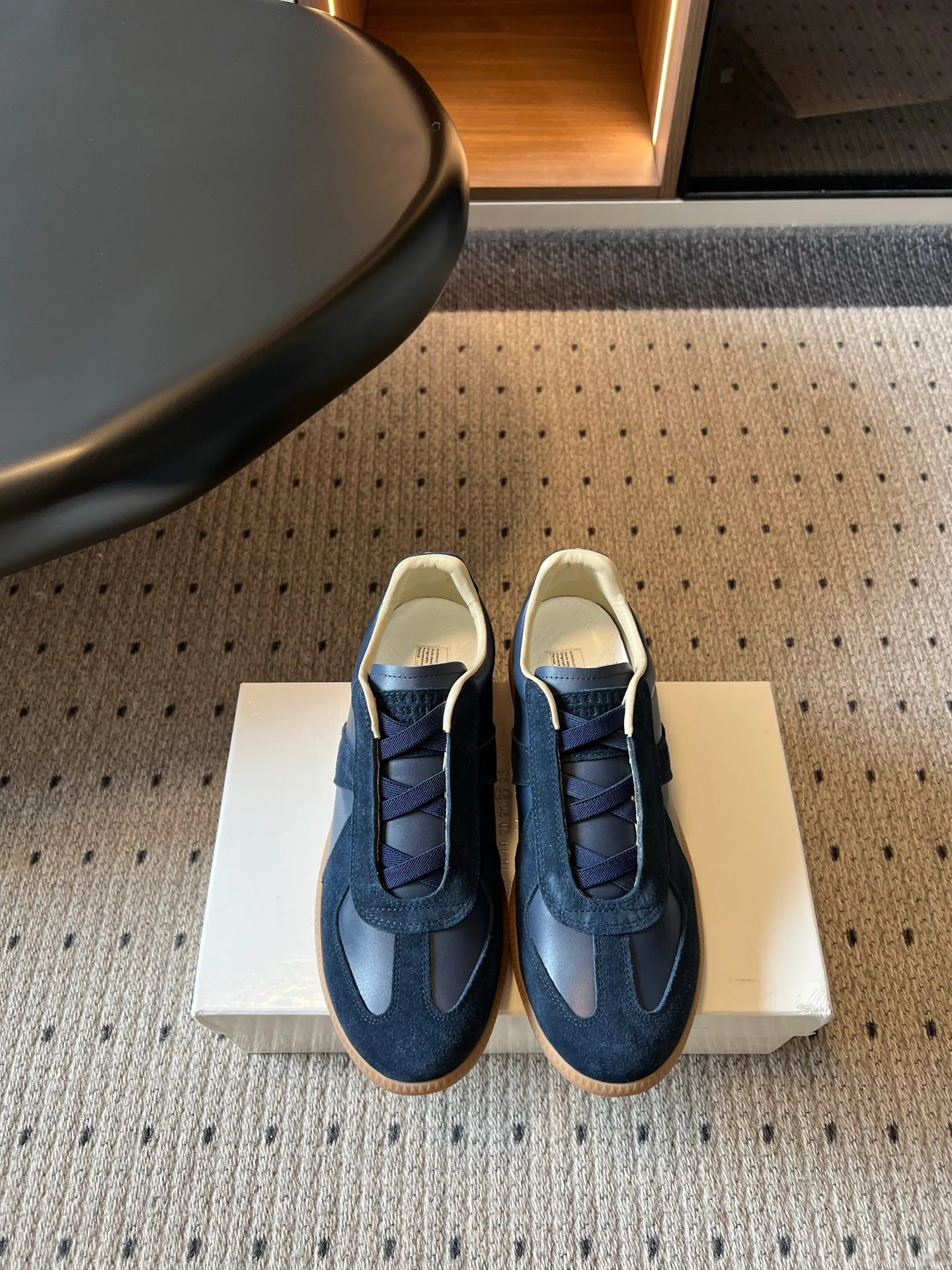 Кроссовки Женские Maison Margiela 17568942