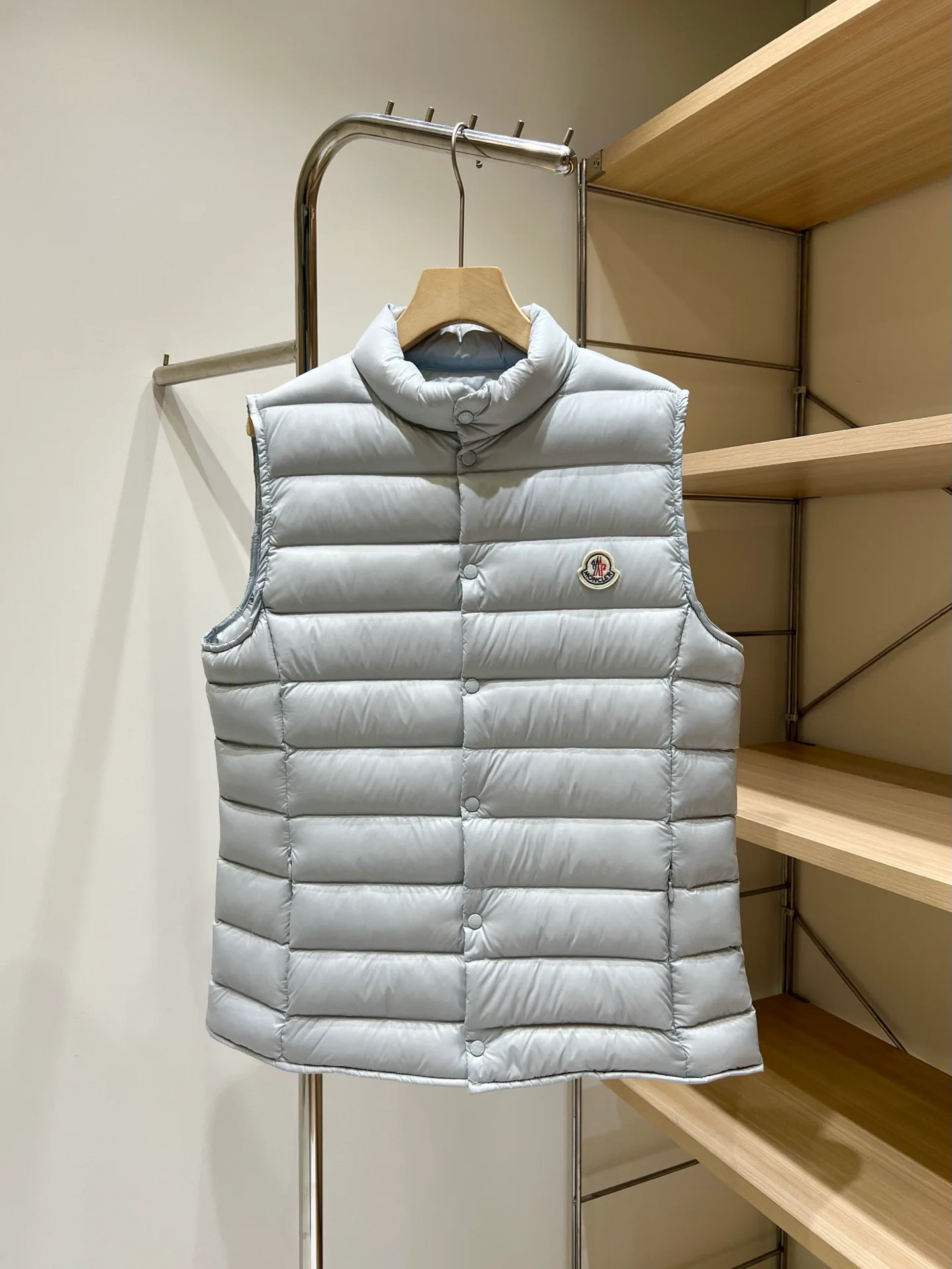 Жилеты Женские Moncler 18110908