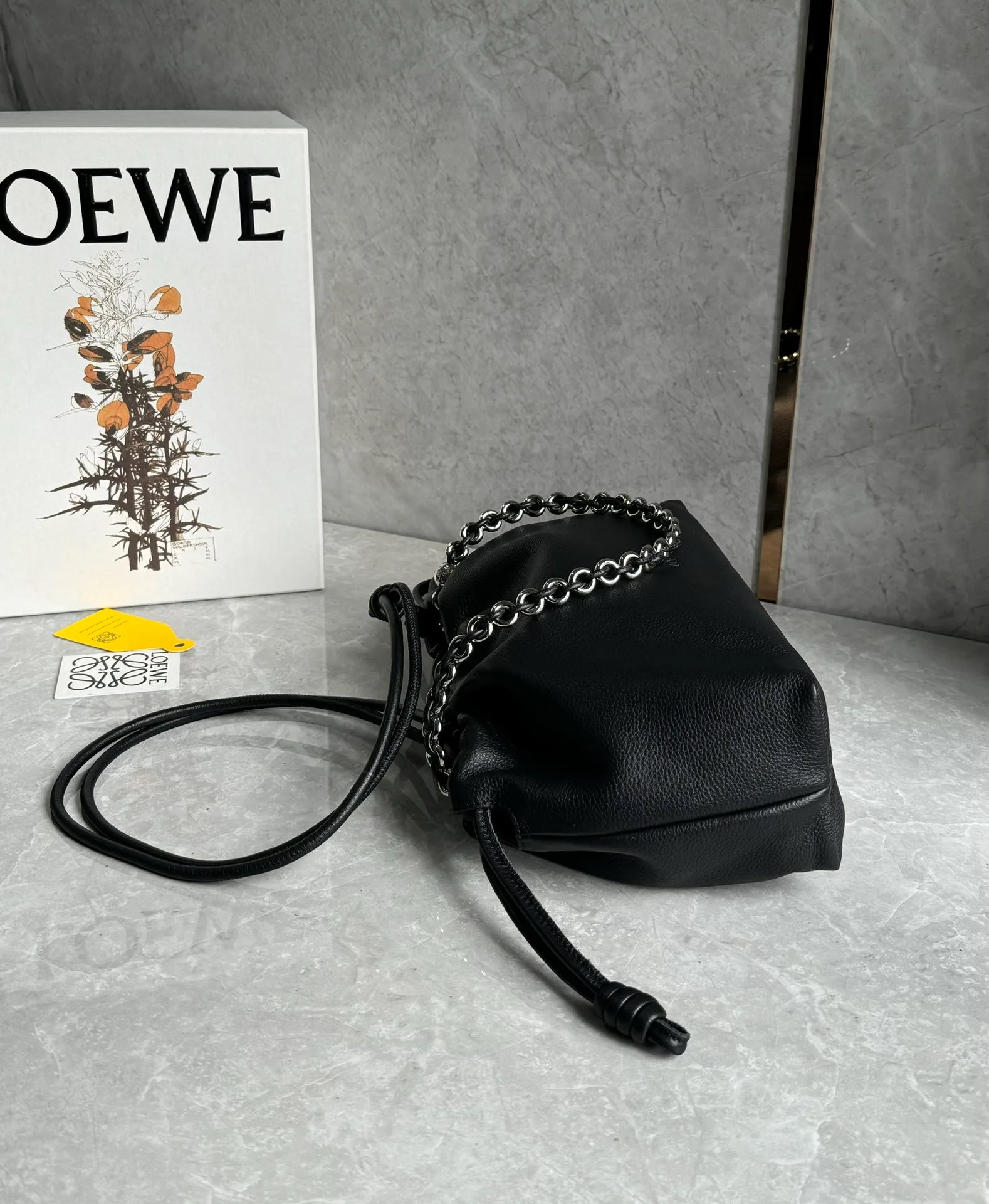 Классические Сумки Женские Loewe 11402829