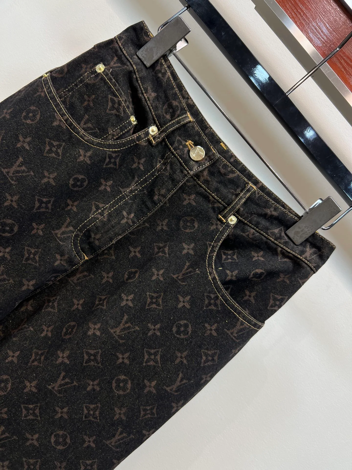 Джинсы Женские Louis Vuitton 19222839