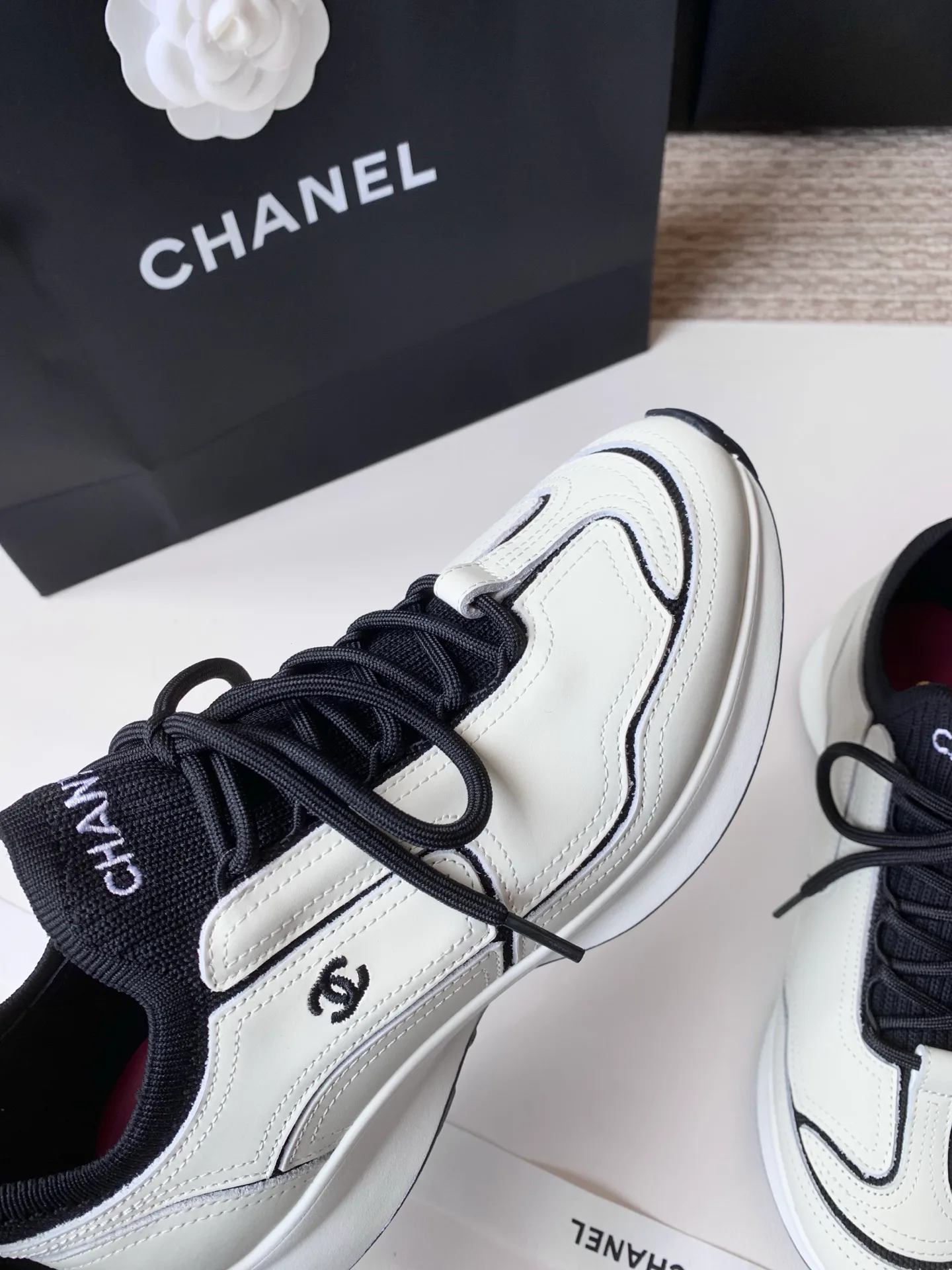 Кроссовки Женские Chanel 17990417