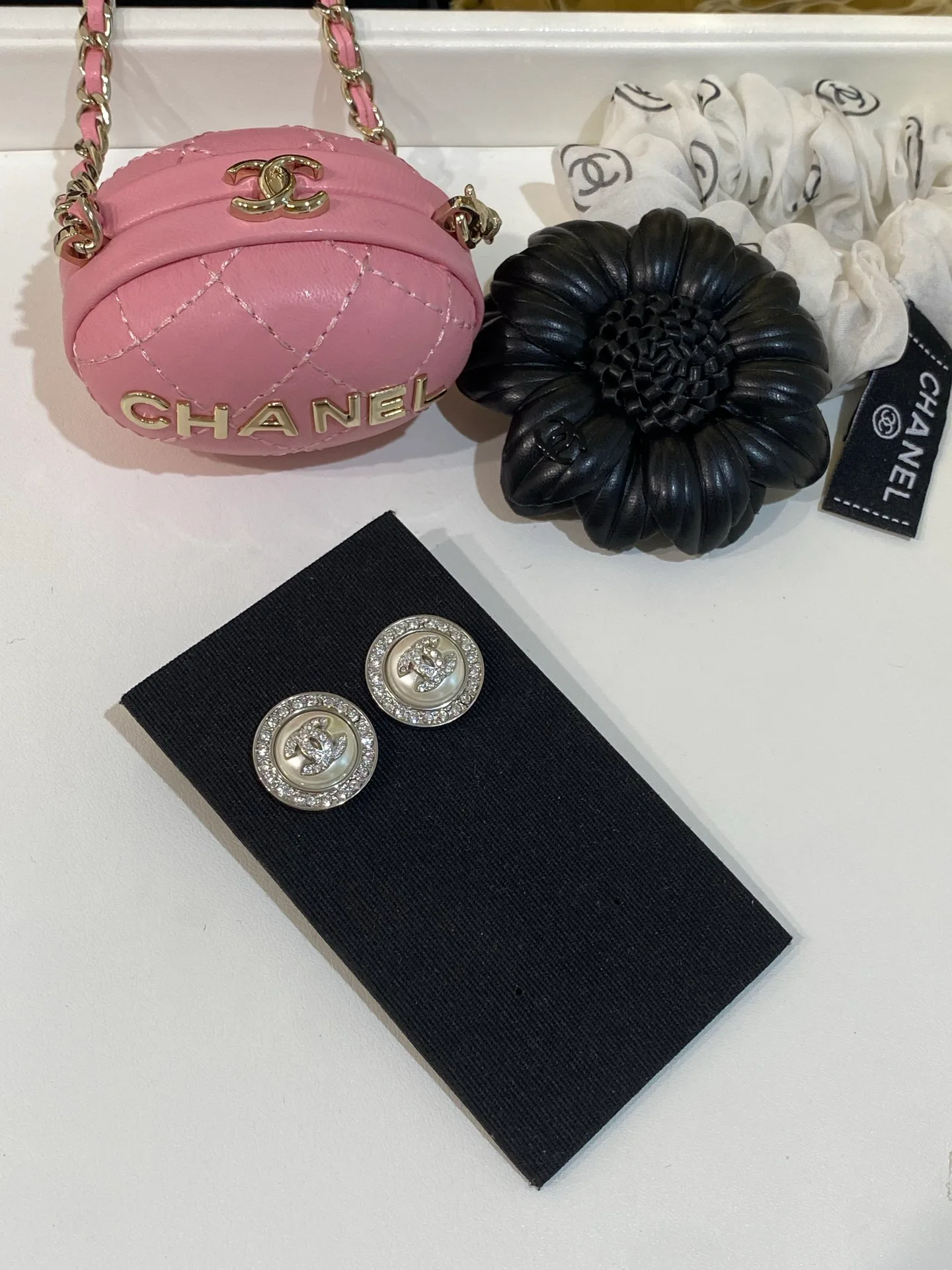 Бижутерия Chanel 18122408