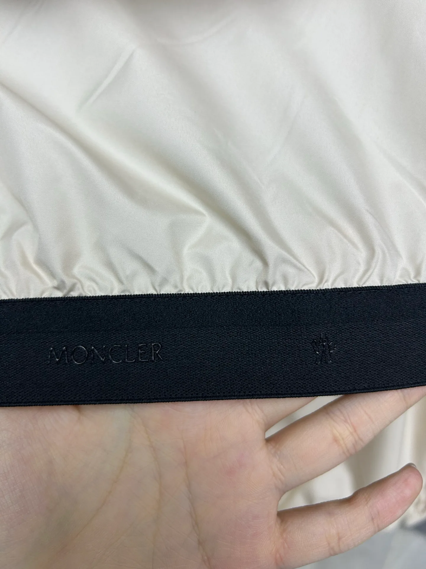 Куртки И Пуховики Женские Moncler 11862658