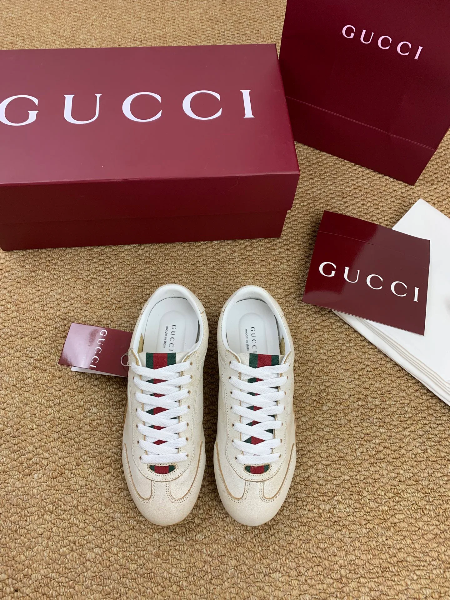 Кроссовки Женские Gucci 10646362