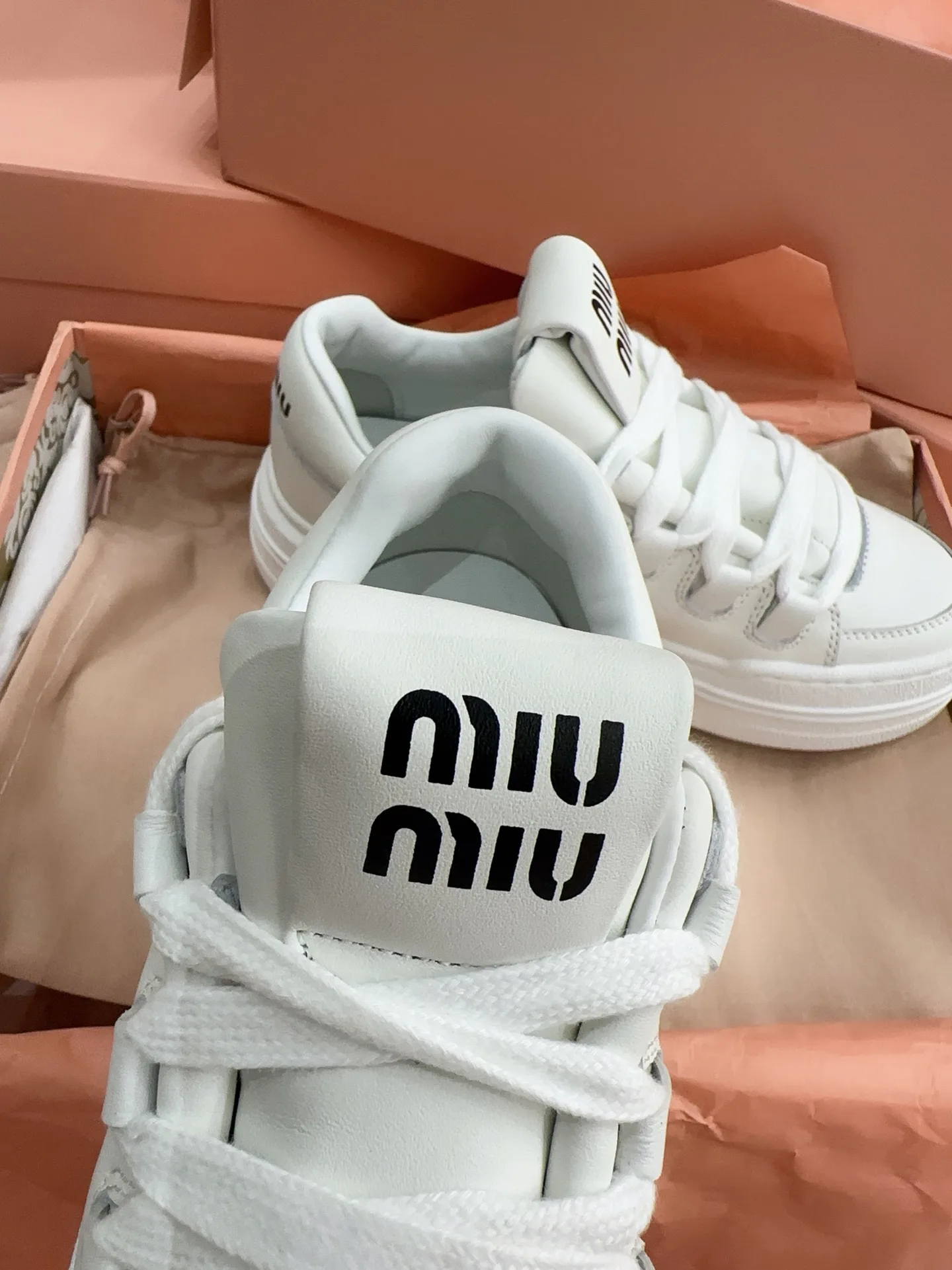 Кроссовки Женские Miu Miu 18041139
