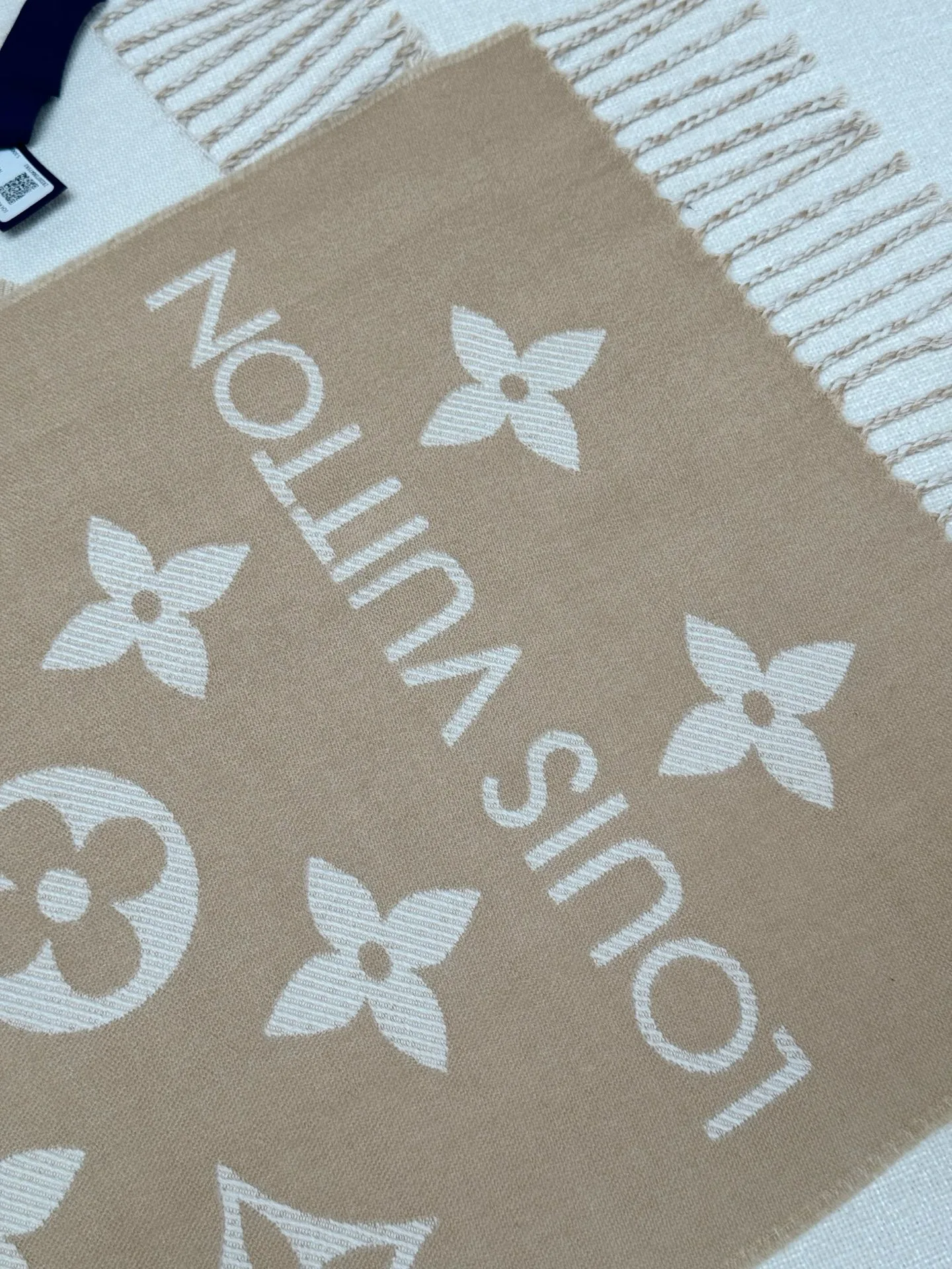 Шарфы Louis Vuitton 1861795