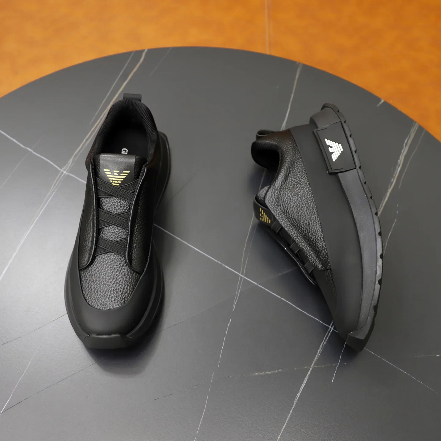 Кроссовки Мужские Armani 17604359