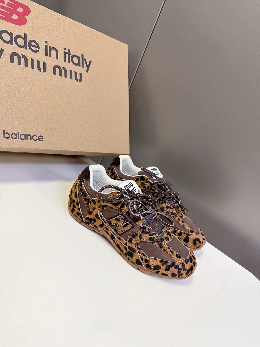 Кроссовки Женские Miu Miu 18477374