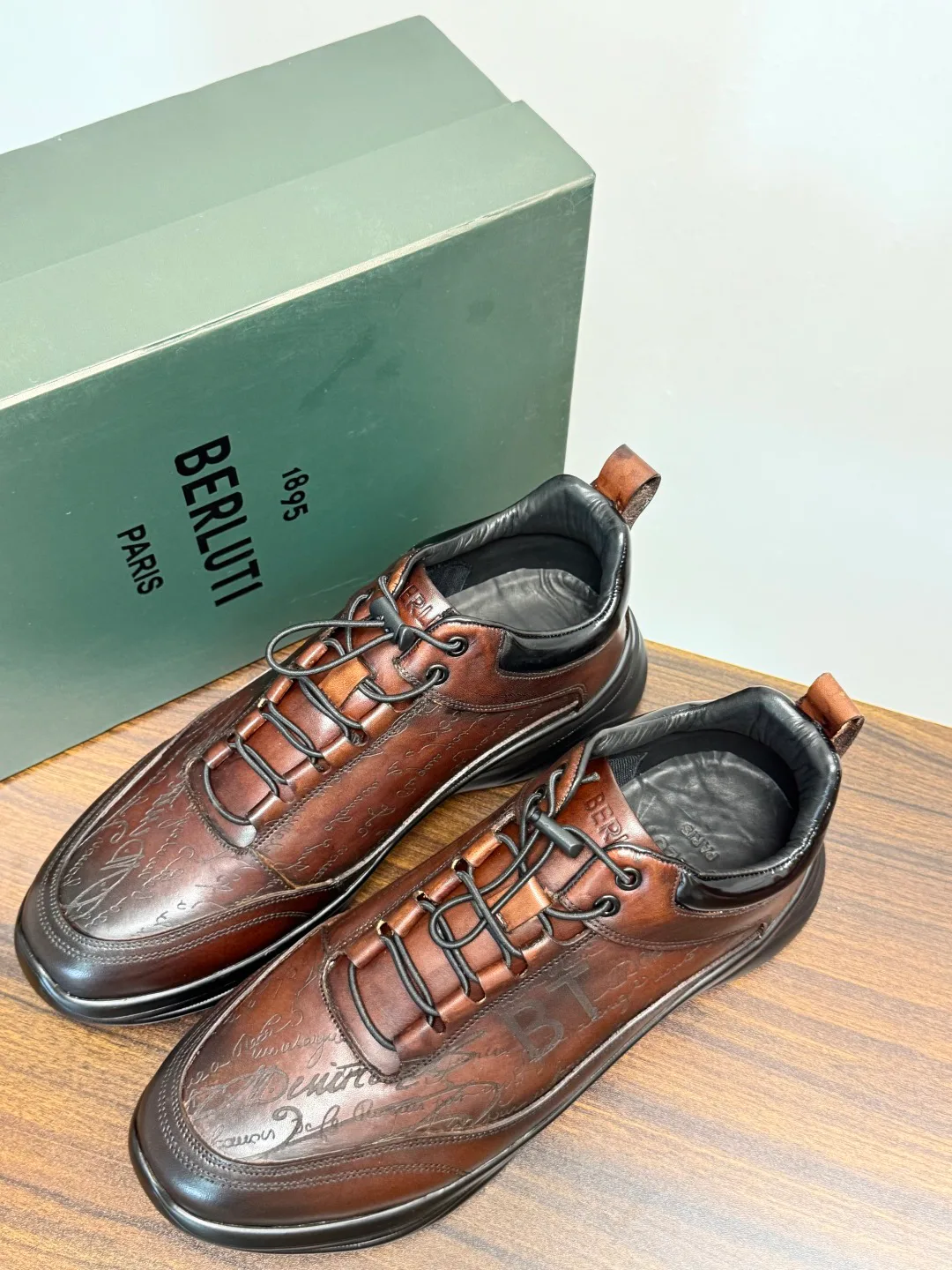 Кроссовки Мужские Berluti 19089391