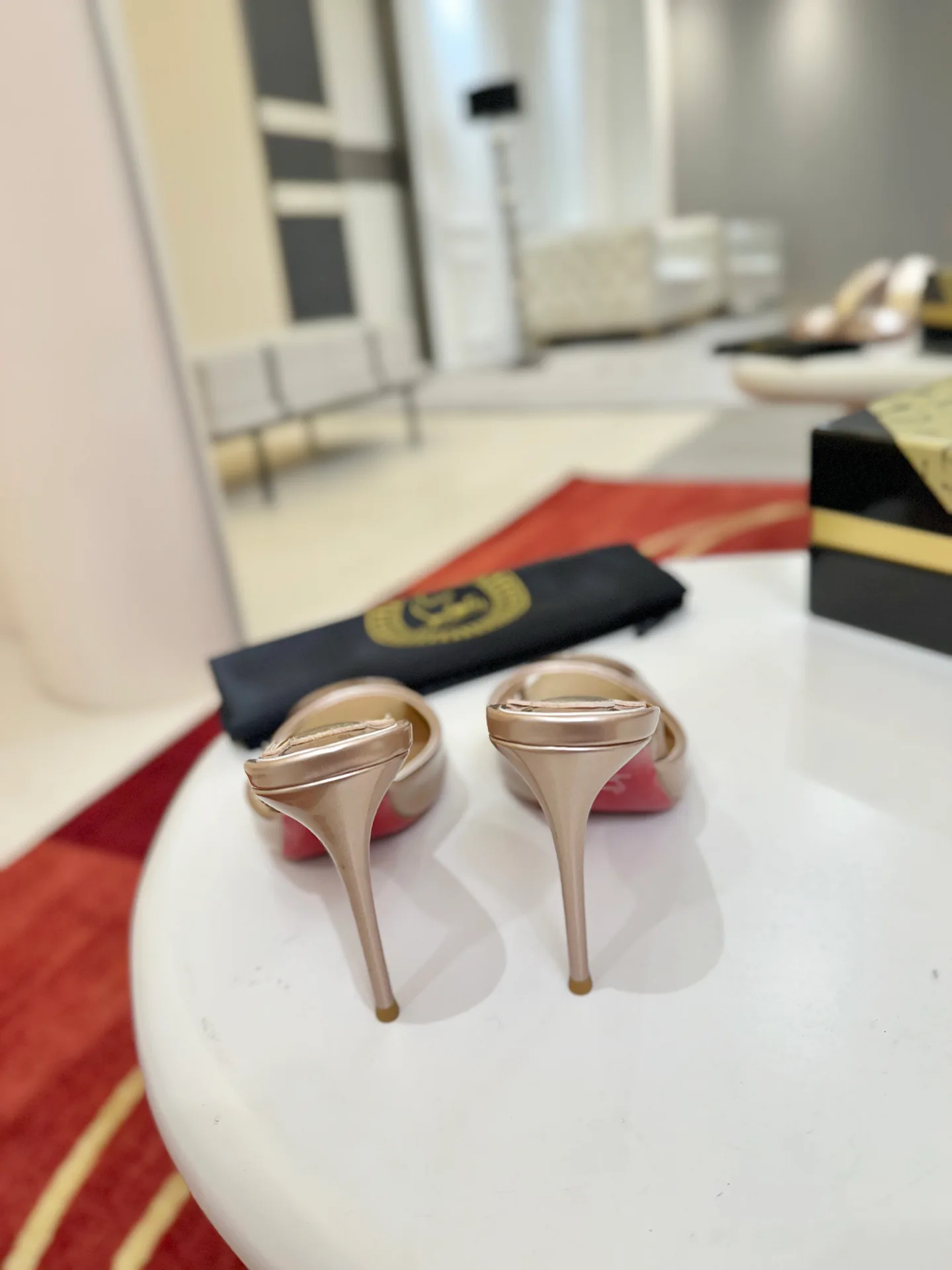 Туфли Женские Christian Louboutin 18821546