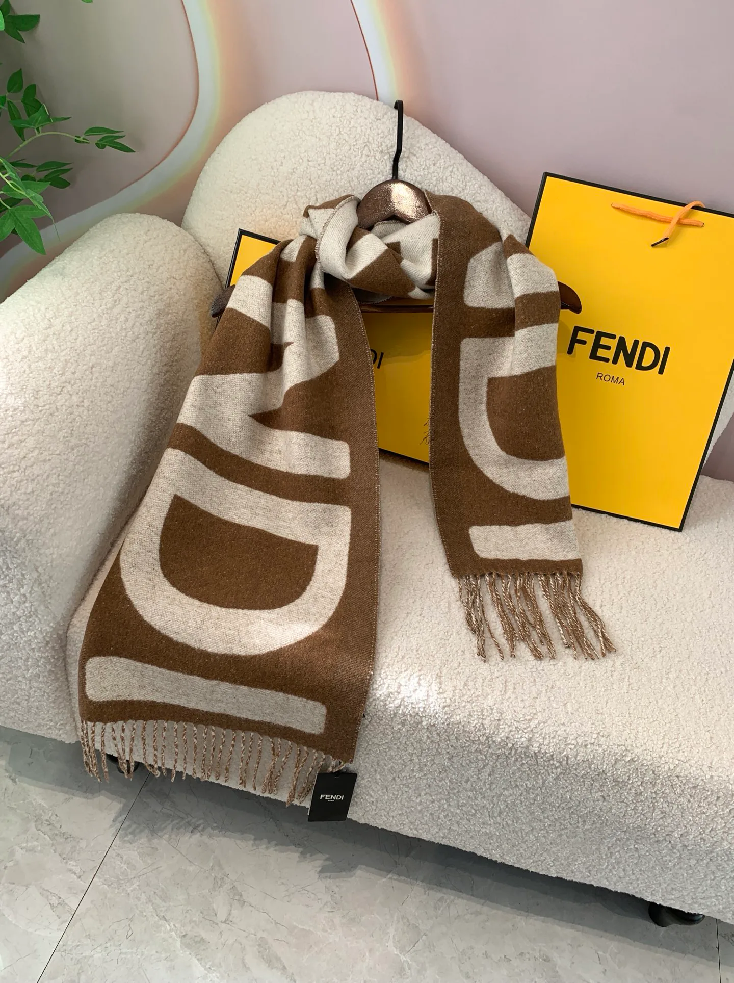 Шарфы Fendi 1437076