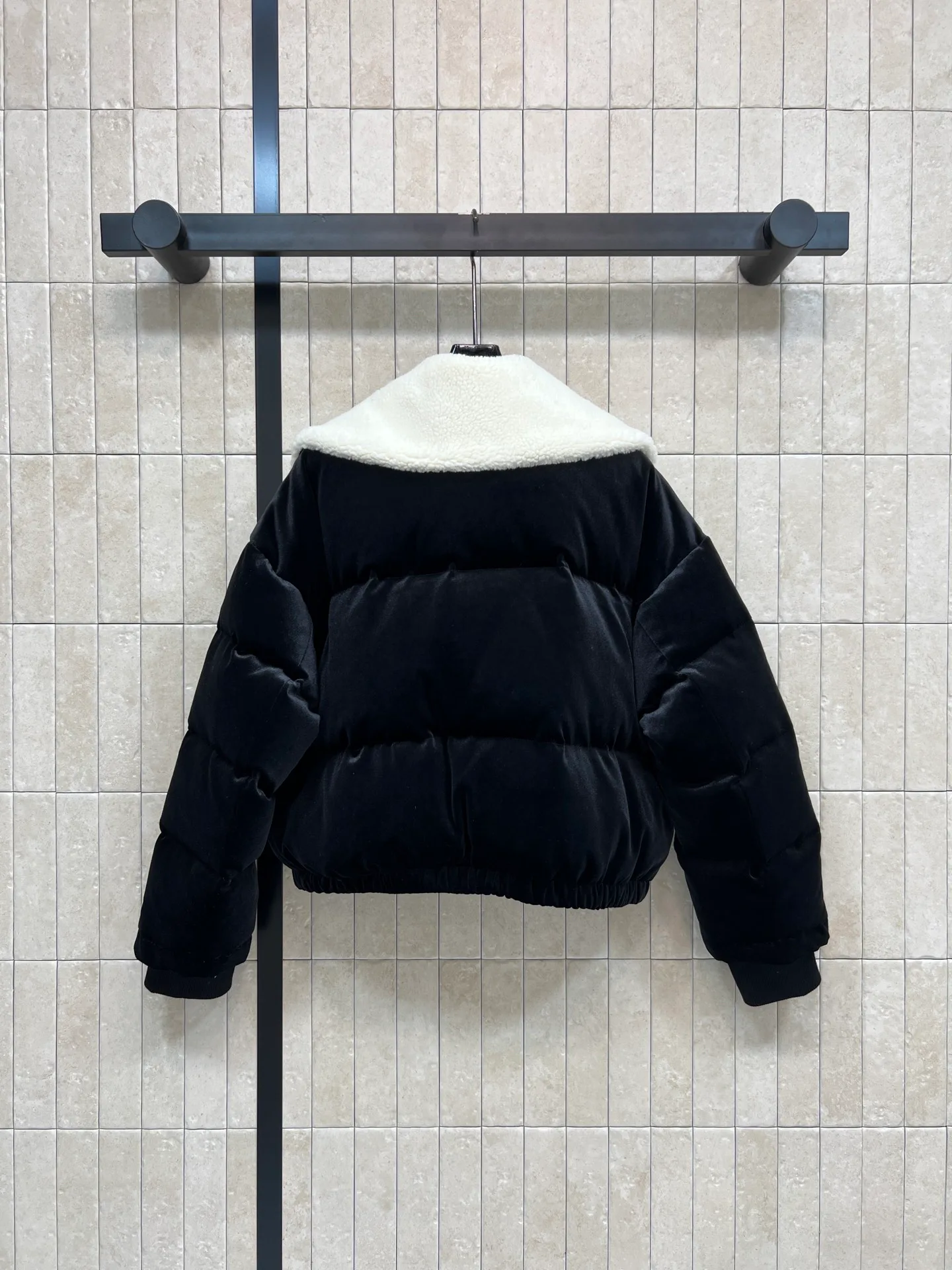 Куртки И Пуховики Женские Gucci 476614