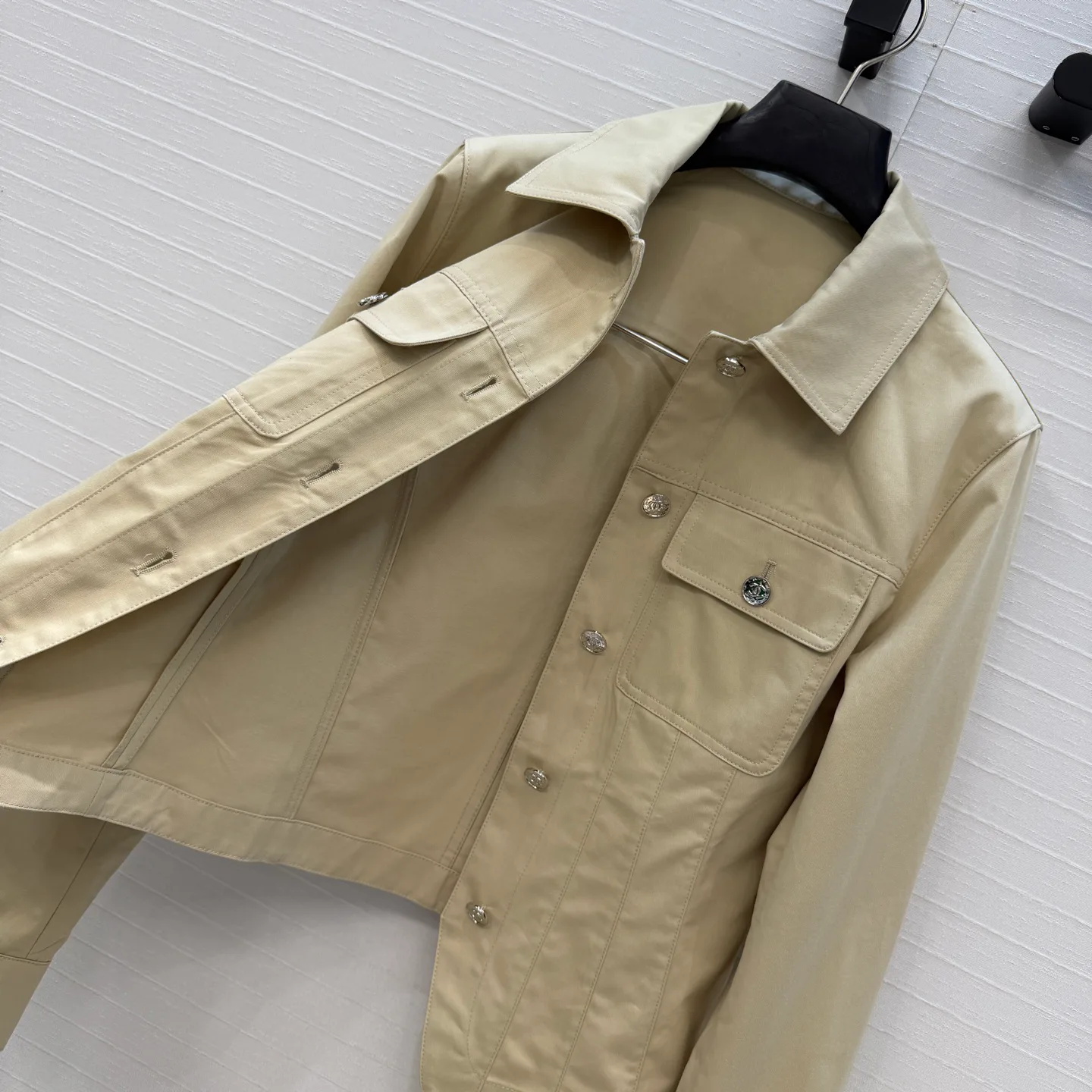 Куртки И Пуховики Женские Chanel 10647523