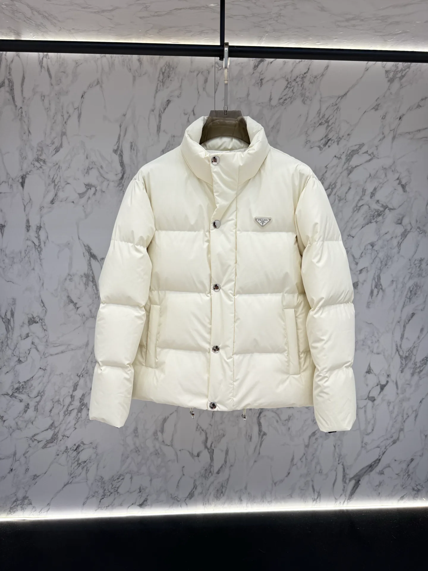 Куртки И Пуховики Женские Prada 19246454