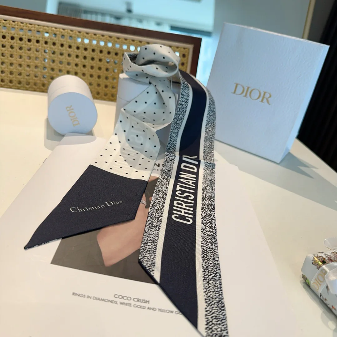 Платки Christian Dior 12918480