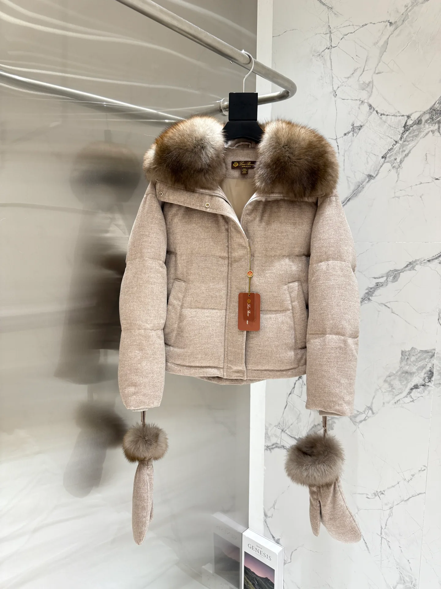 Куртки И Пуховики Женские Loro Piana 18593043