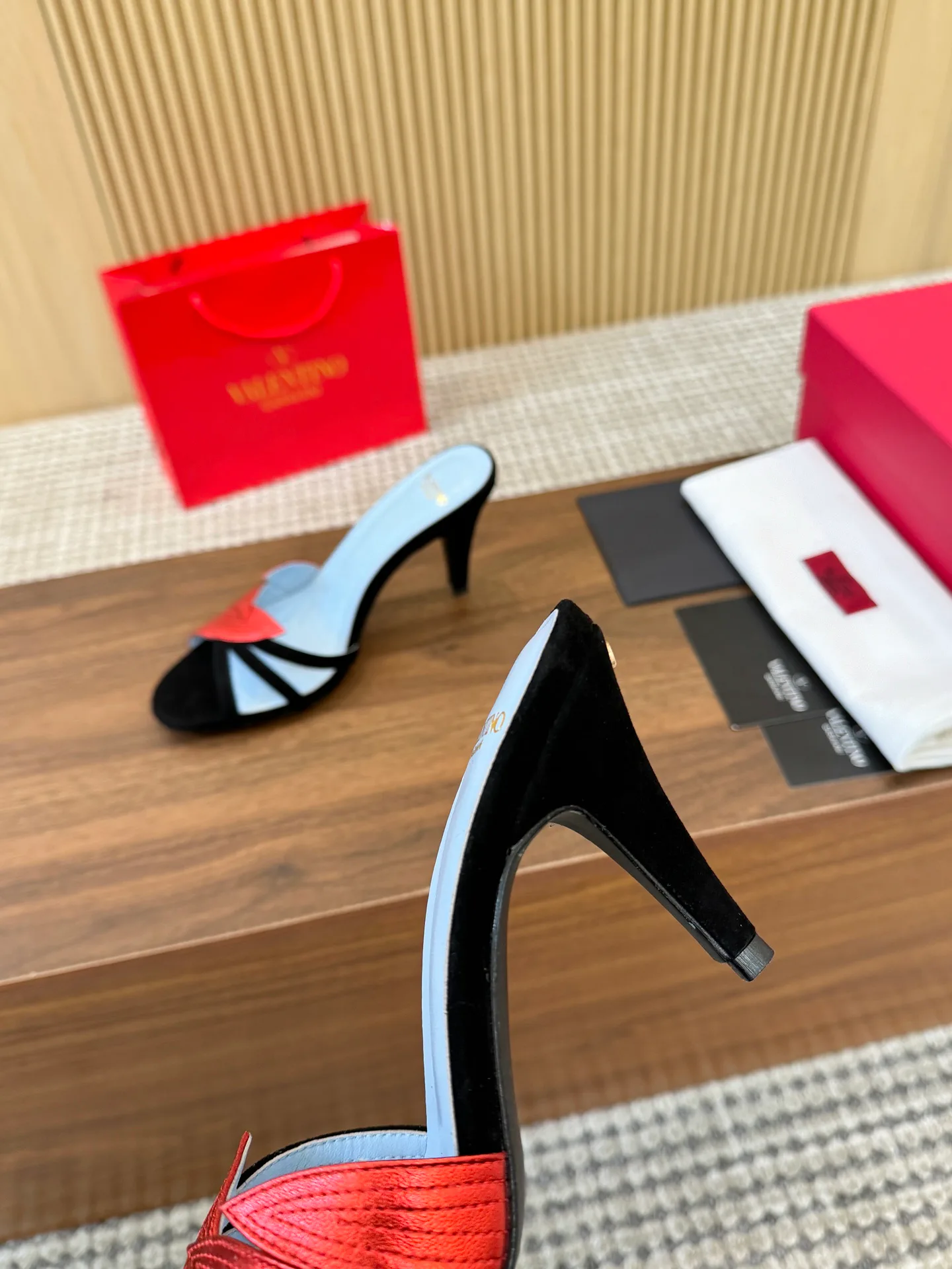 Босоножки Женские Valentino 9737245