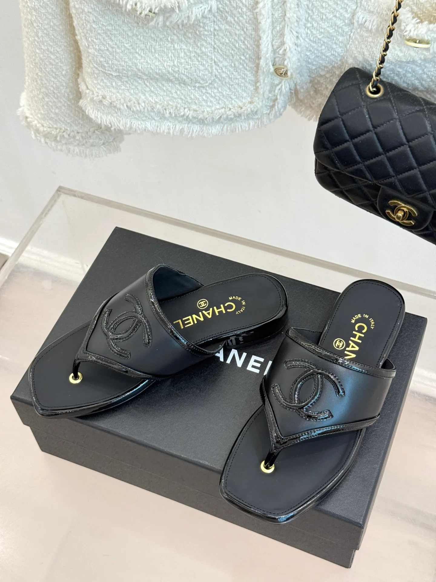 Шлепанцы Женские Chanel 17425289