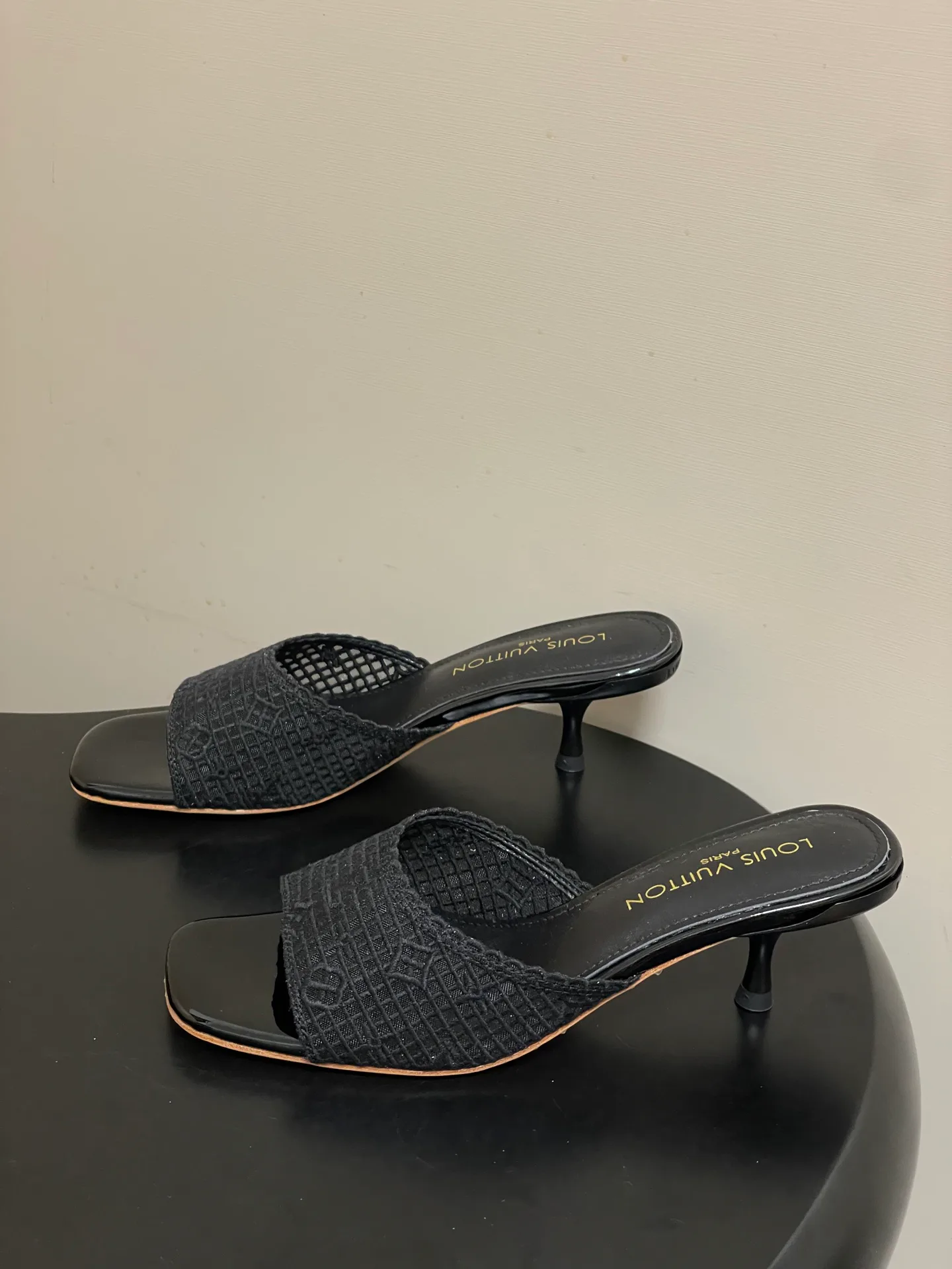 Босоножки Женские Louis Vuitton 13332560