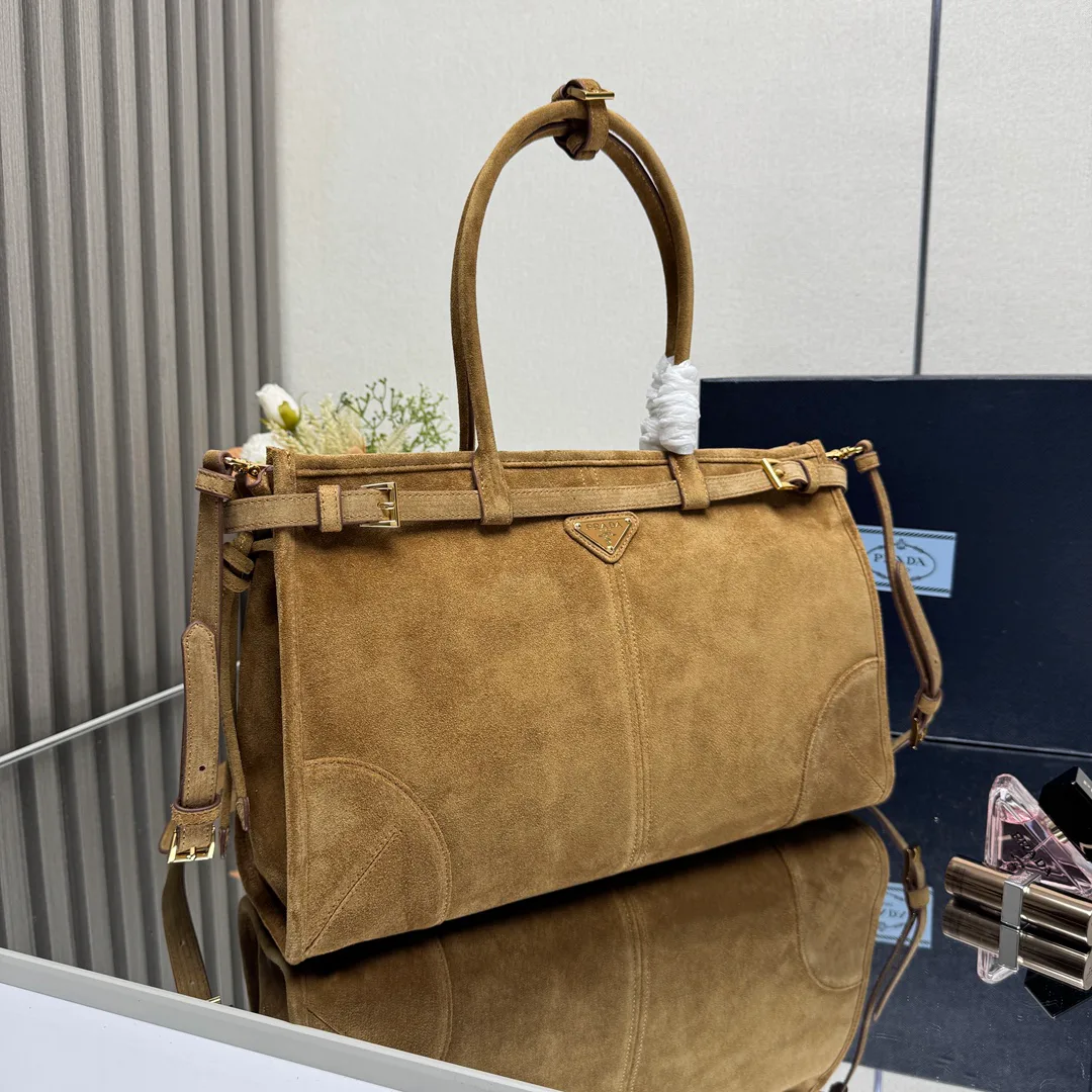 Классические Сумки Женские Prada 10446810