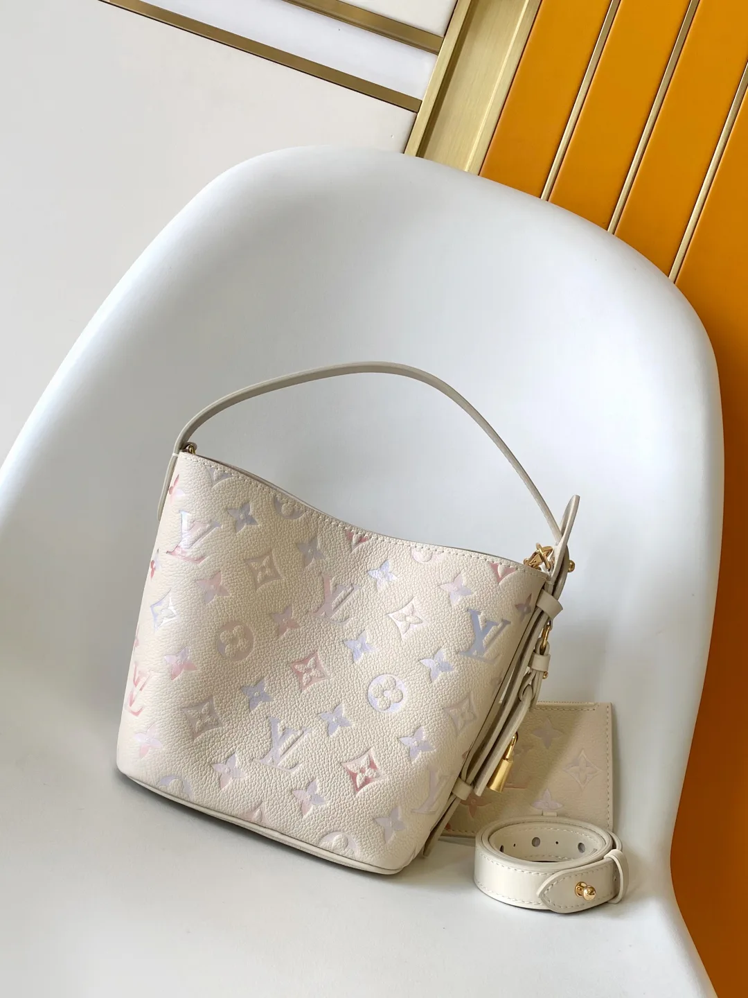 Сумки На Ремне Женские Louis Vuitton 57814