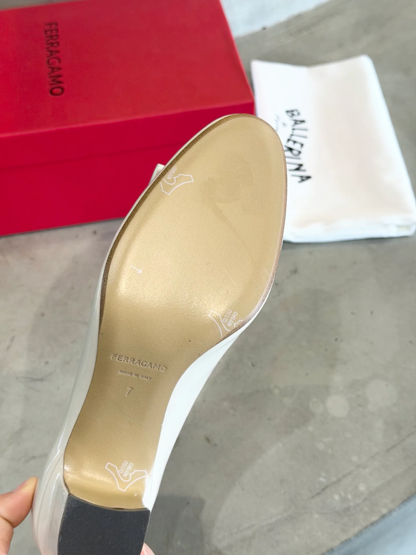 Туфли Женские Salvatore Ferragamo 20153154