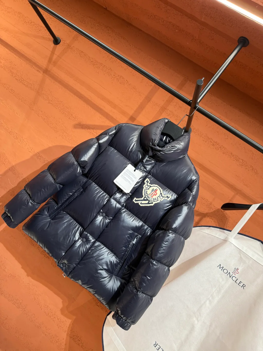 Куртки И Пуховики Мужские Moncler 18237493