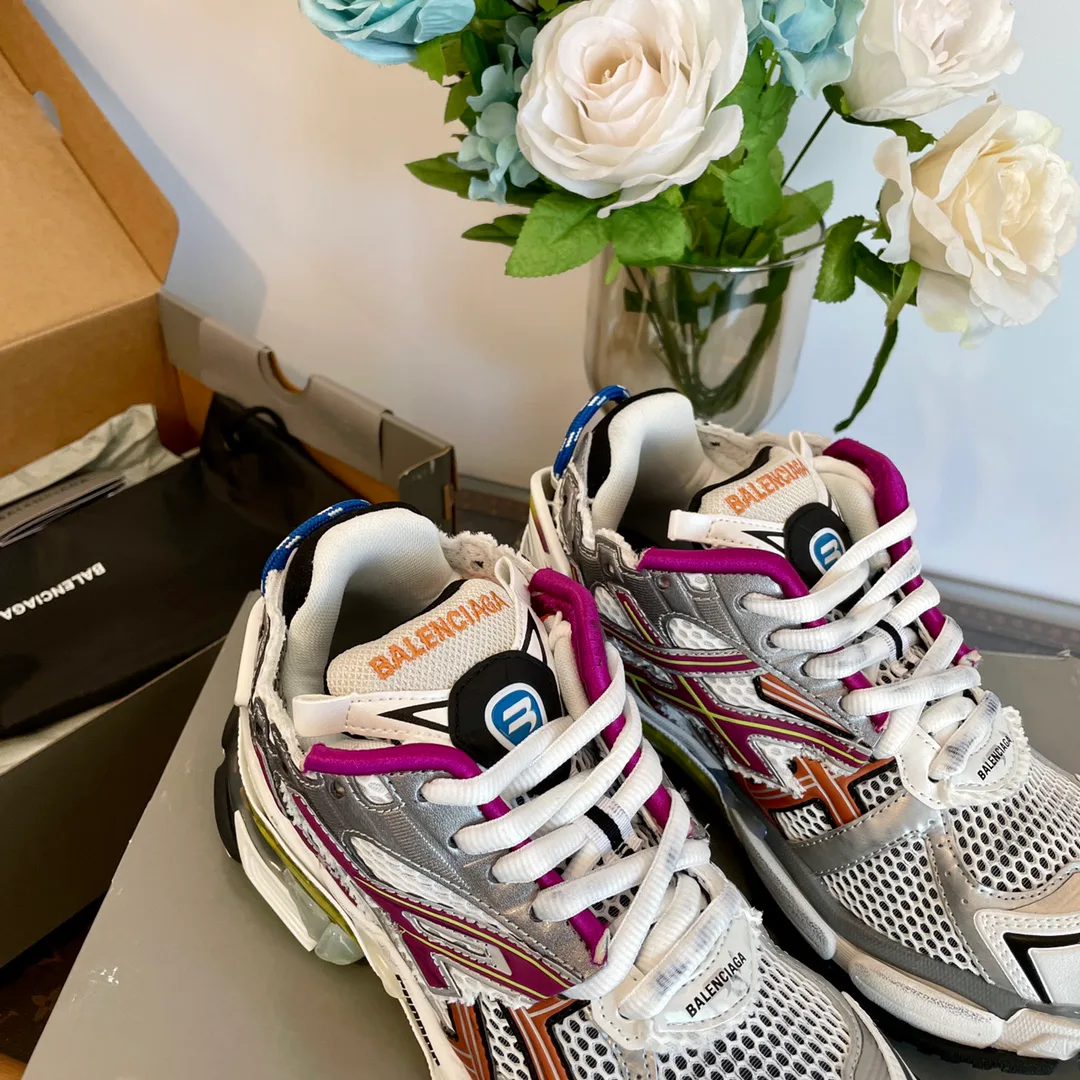 Кроссовки Женские Balenciaga 12656176