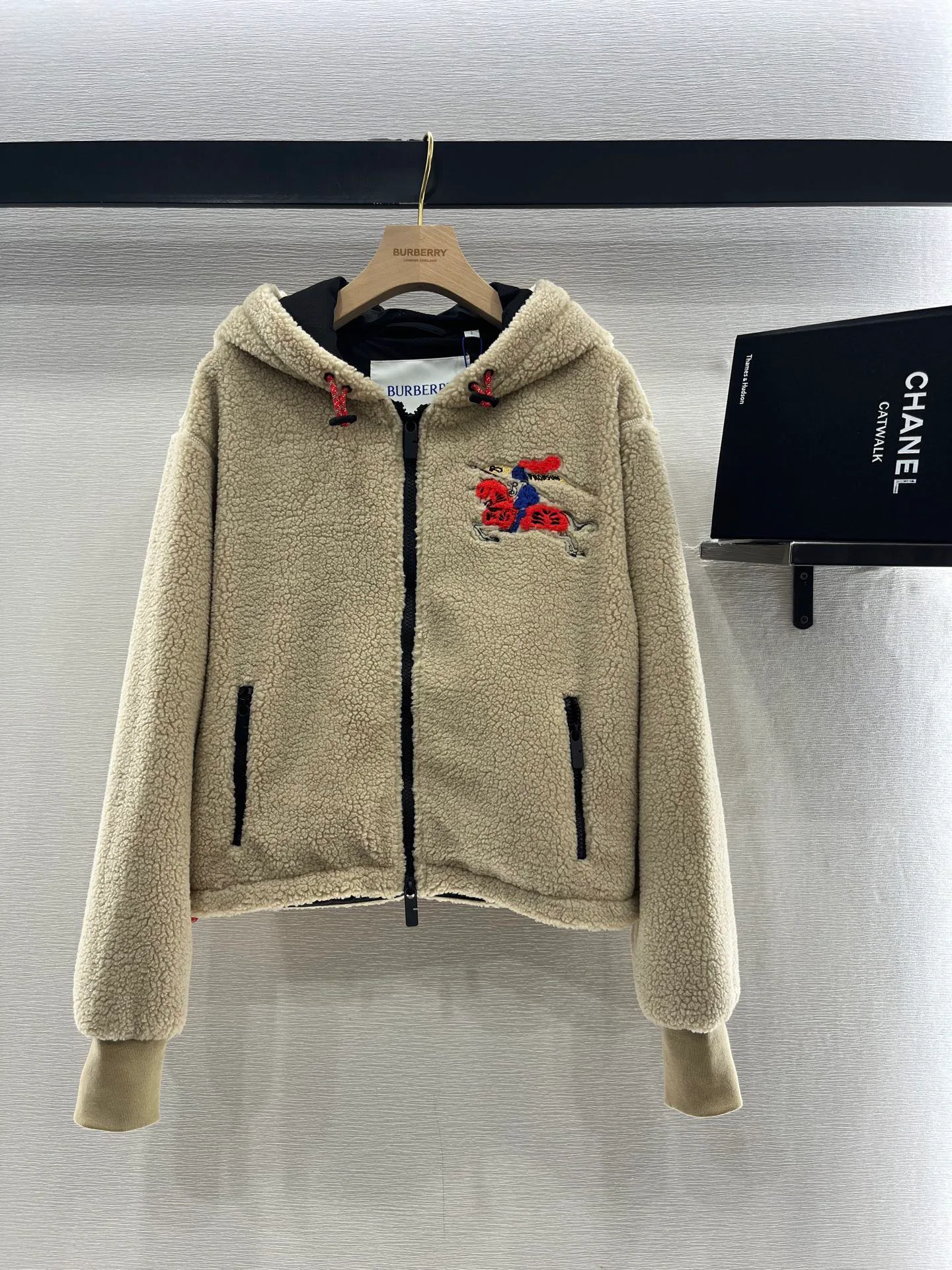 Куртки И Пуховики Женские Burberry 1273186