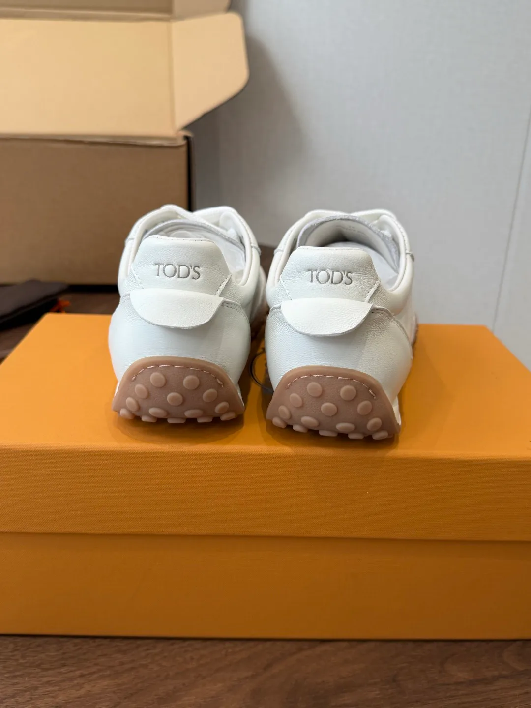 Кроссовки Женские Tod's 18687233