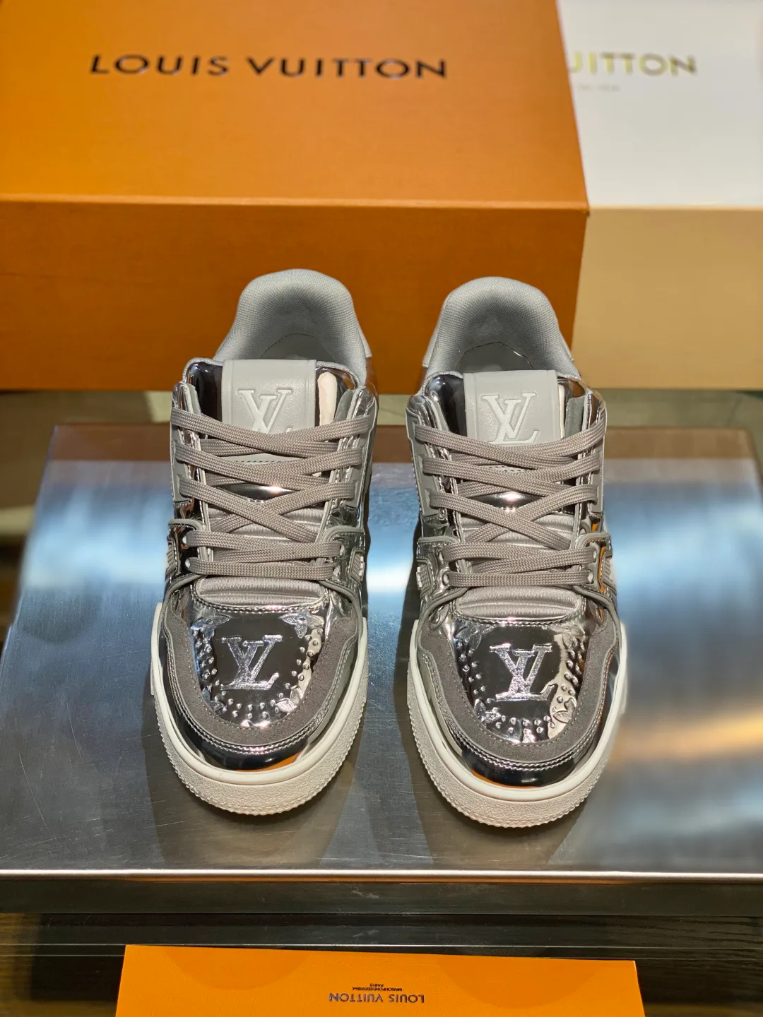 Кроссовки Женские Louis Vuitton 407638