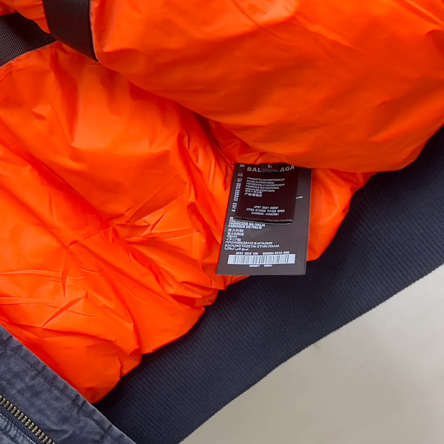 Куртки И Пуховики Женские Balenciaga 844059