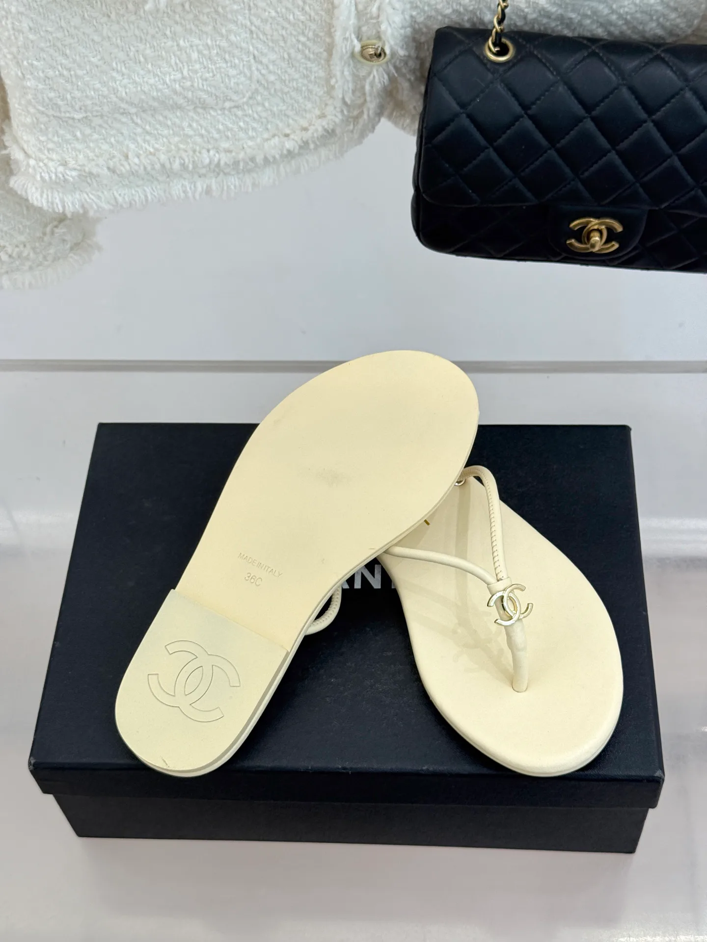 Шлепанцы Женские Chanel 11646719