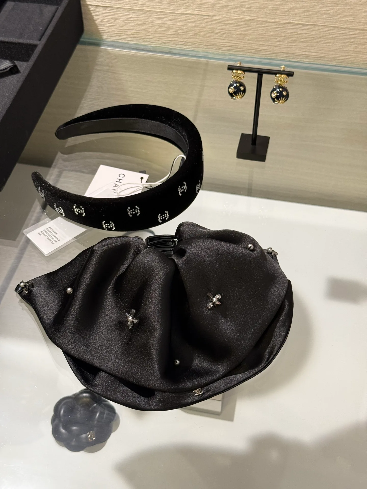 Головные Уборы Chanel 12940177