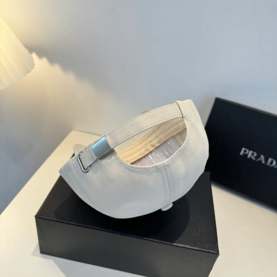 Головные Уборы Prada 12661979