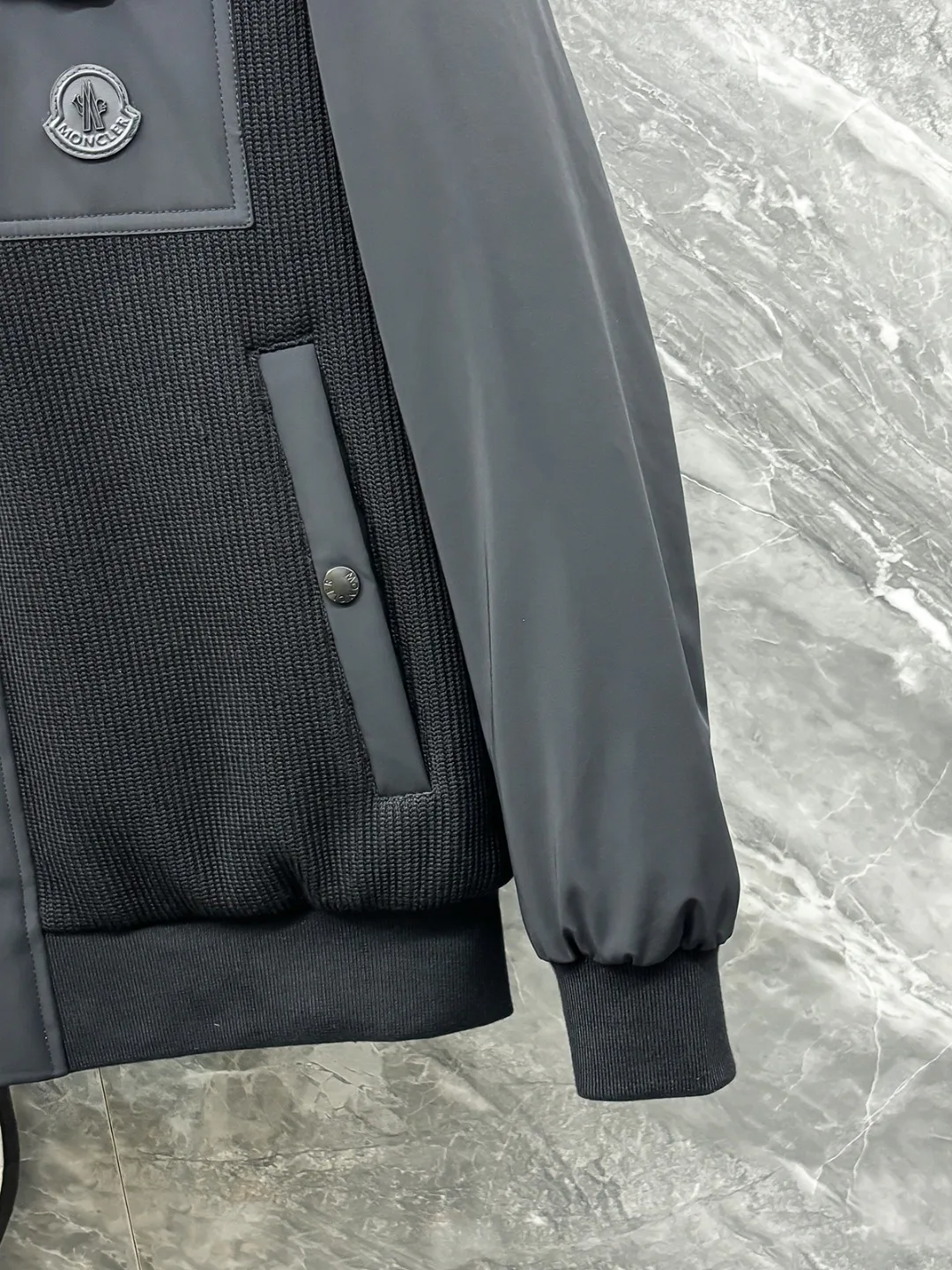 Куртки И Пуховики Мужские Moncler 1127566