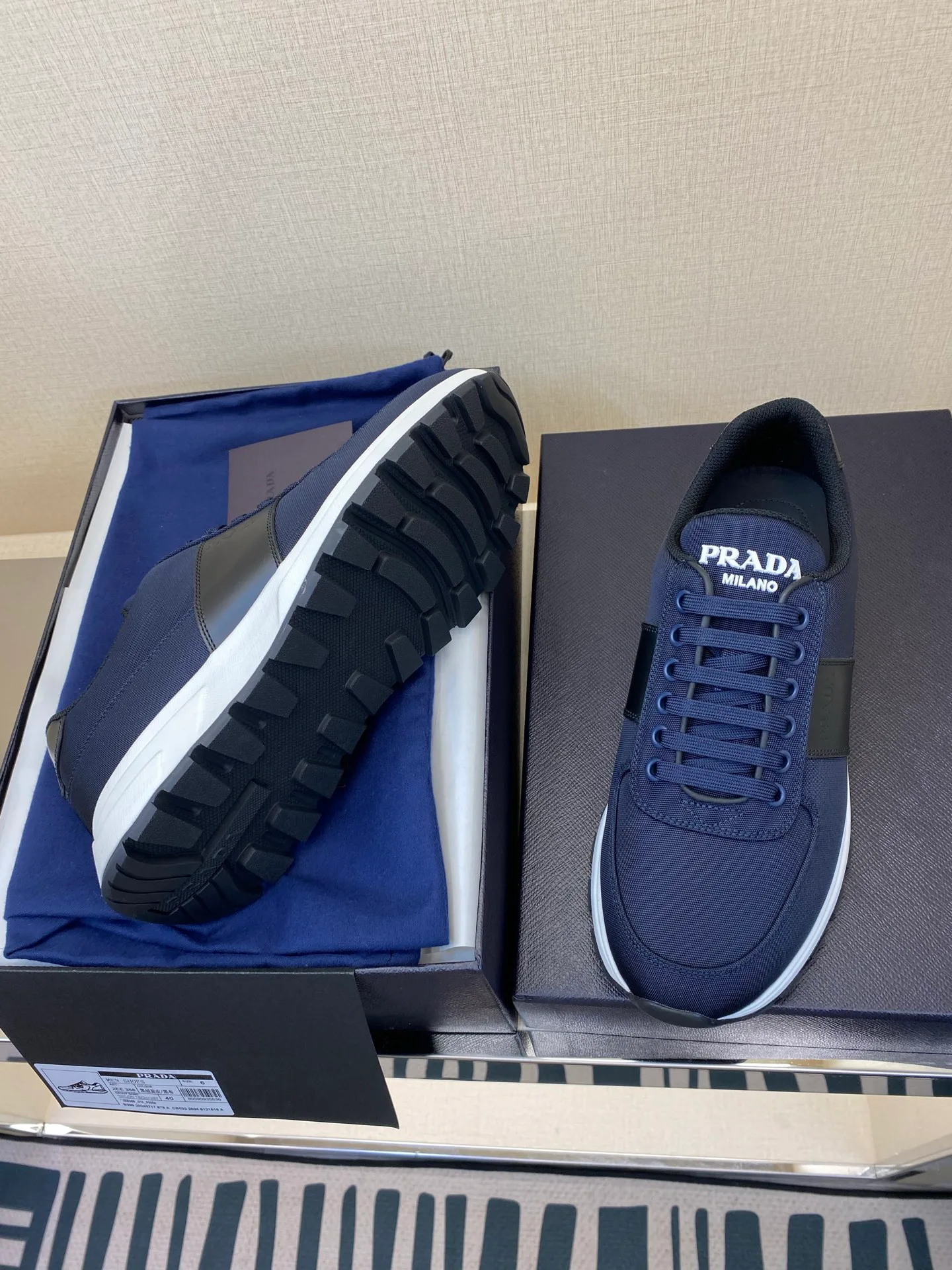 Кроссовки Мужские Prada 18039825
