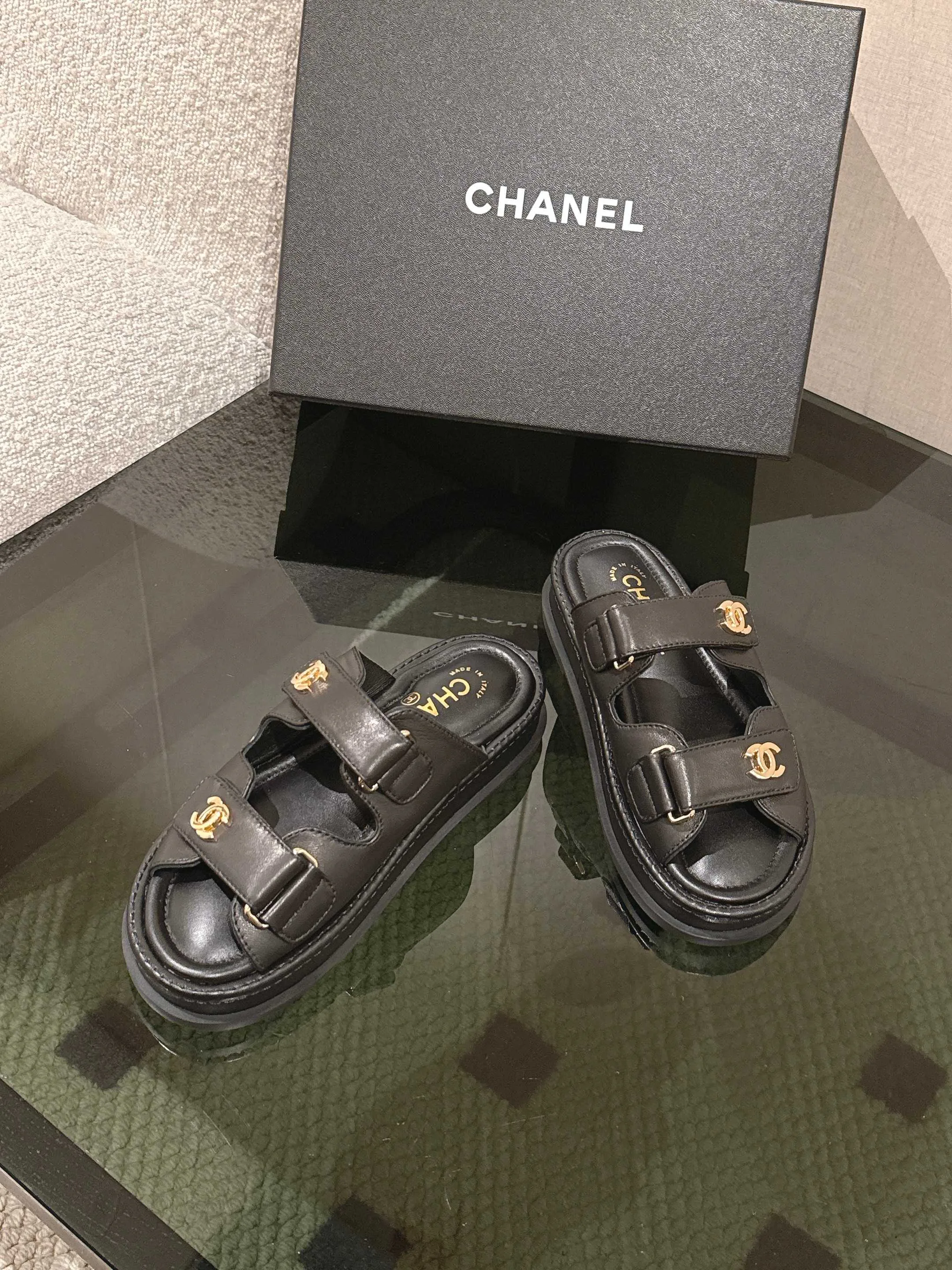Сандалии Женские Chanel 13571426