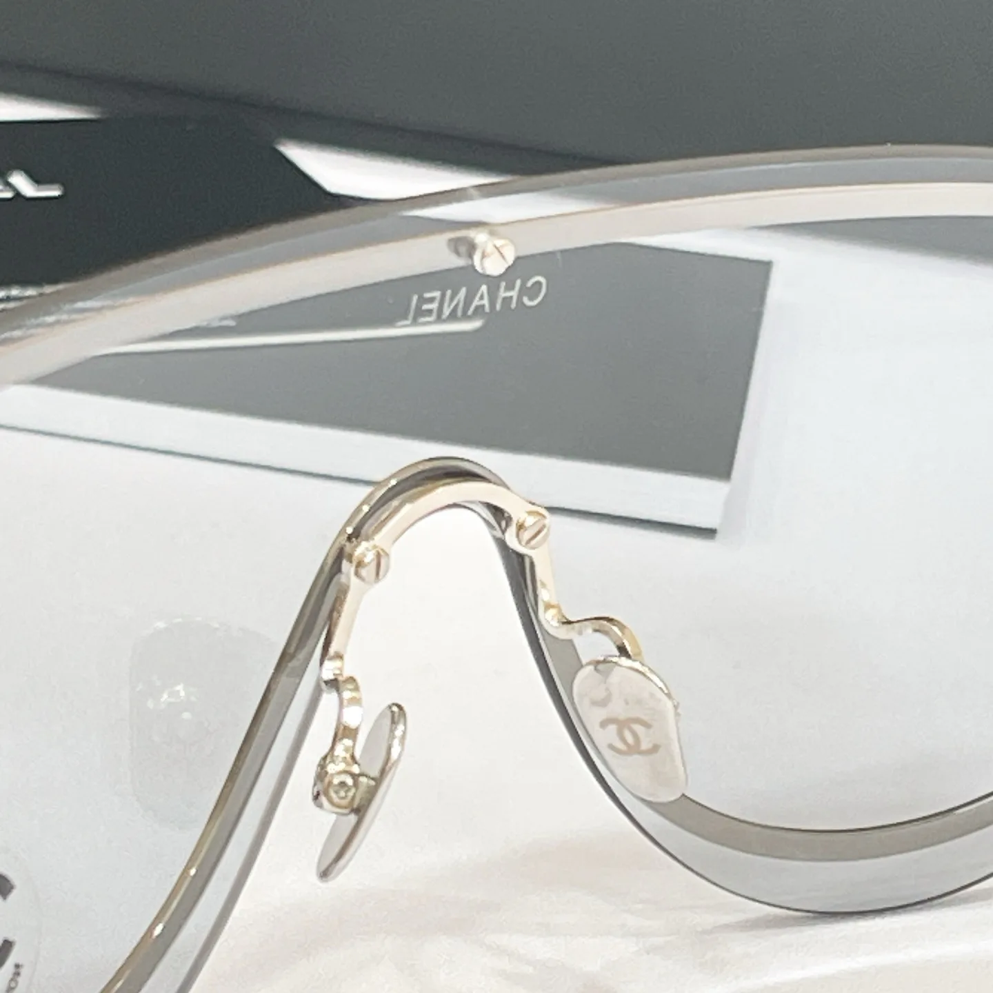 Очки Chanel 16887536