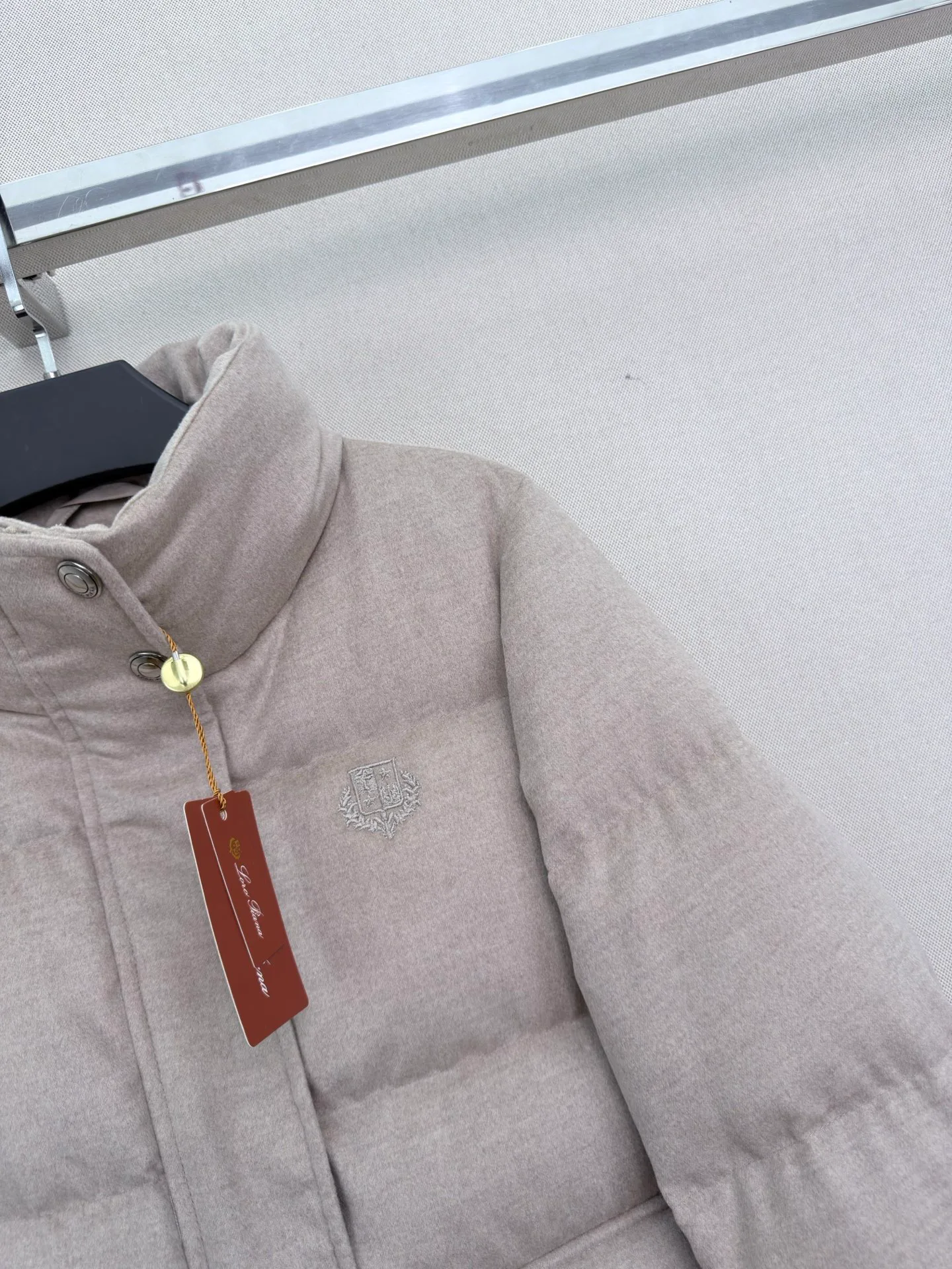 Куртки И Пуховики Женские Loro Piana 18108714