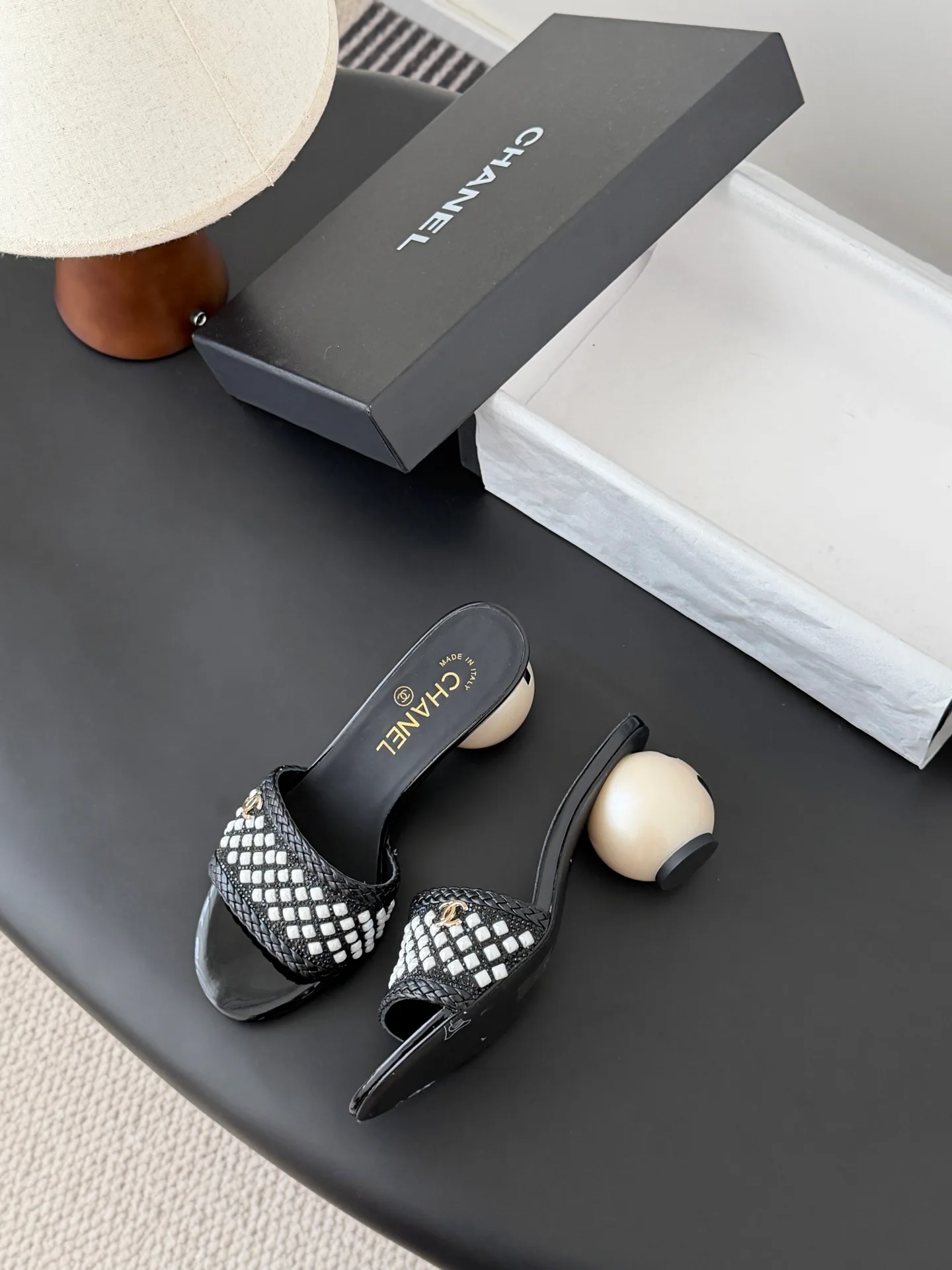 Босоножки Женские Chanel 10997479