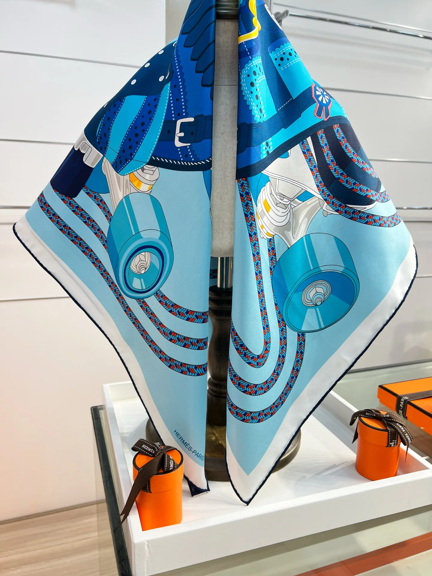 Платки Hermes 17991635